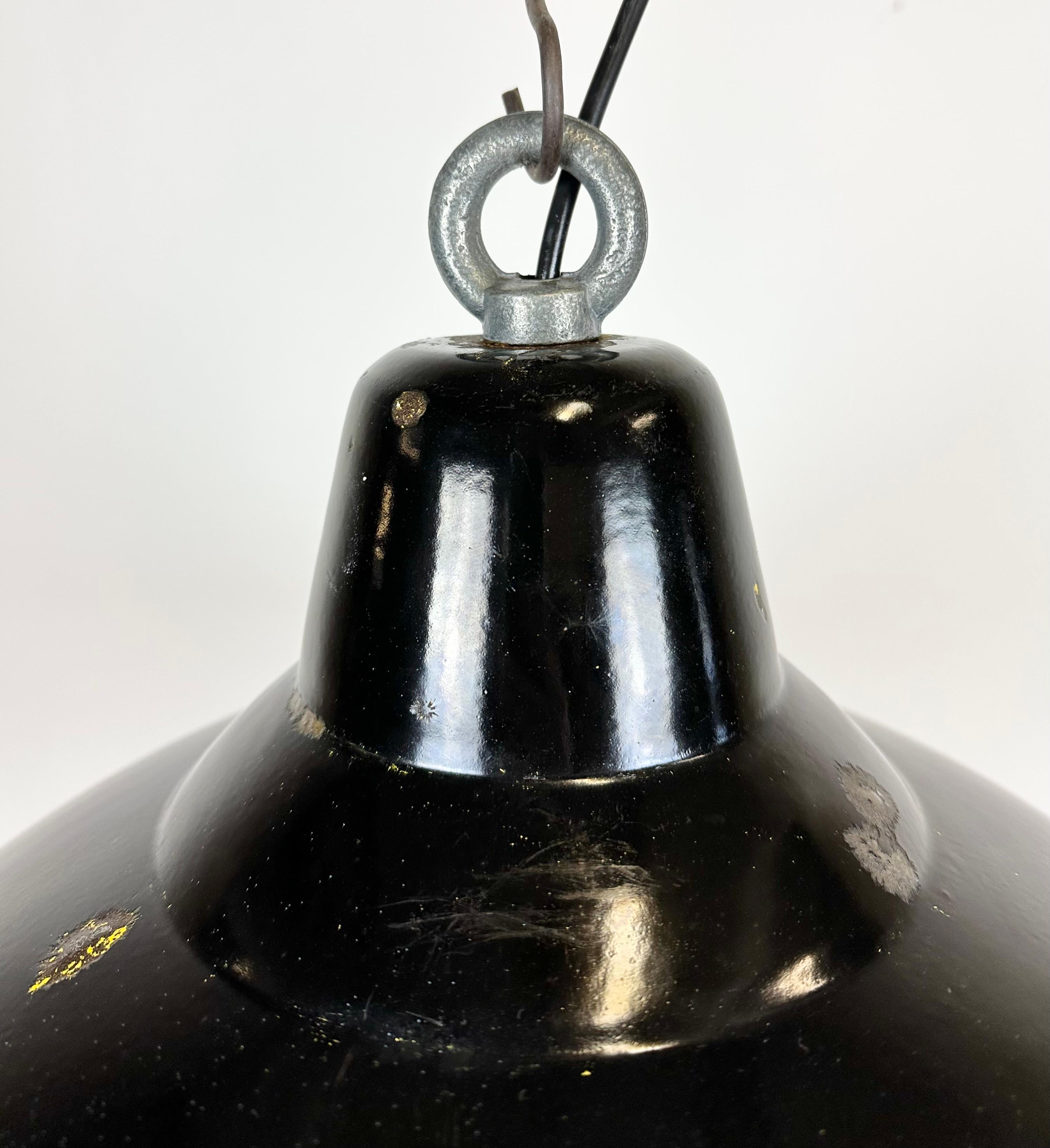 Industrial Black Enamel Factory Lamp with Iron Top, 1960s In Good Condition For Sale In Kojetice, CZ