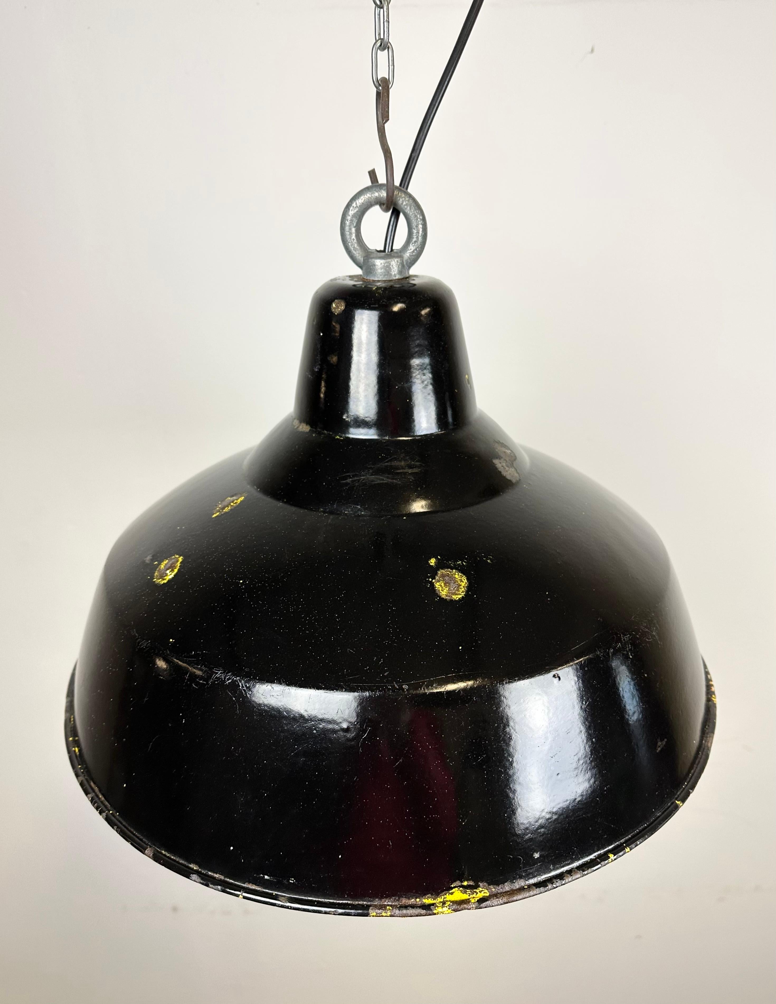 Industrial Black Enamel Factory Lamp with Iron Top, 1960s For Sale 2