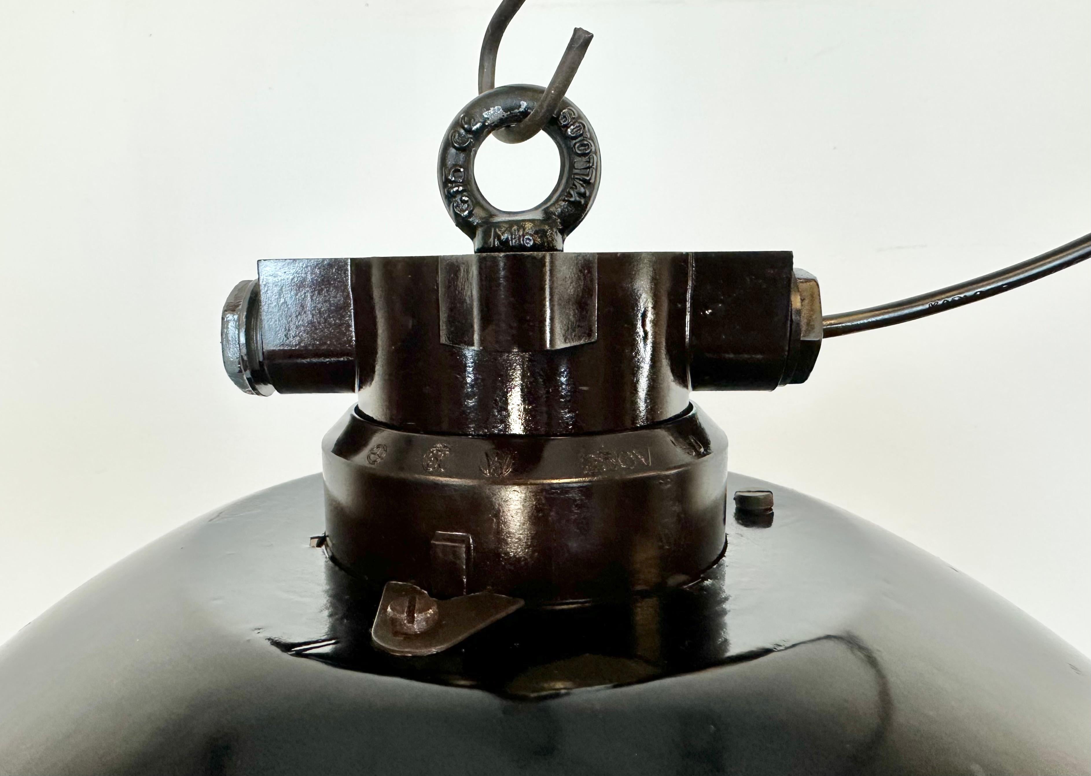 Ceco Lampada a sospensione industriale a smalto nero, anni '1950 in vendita