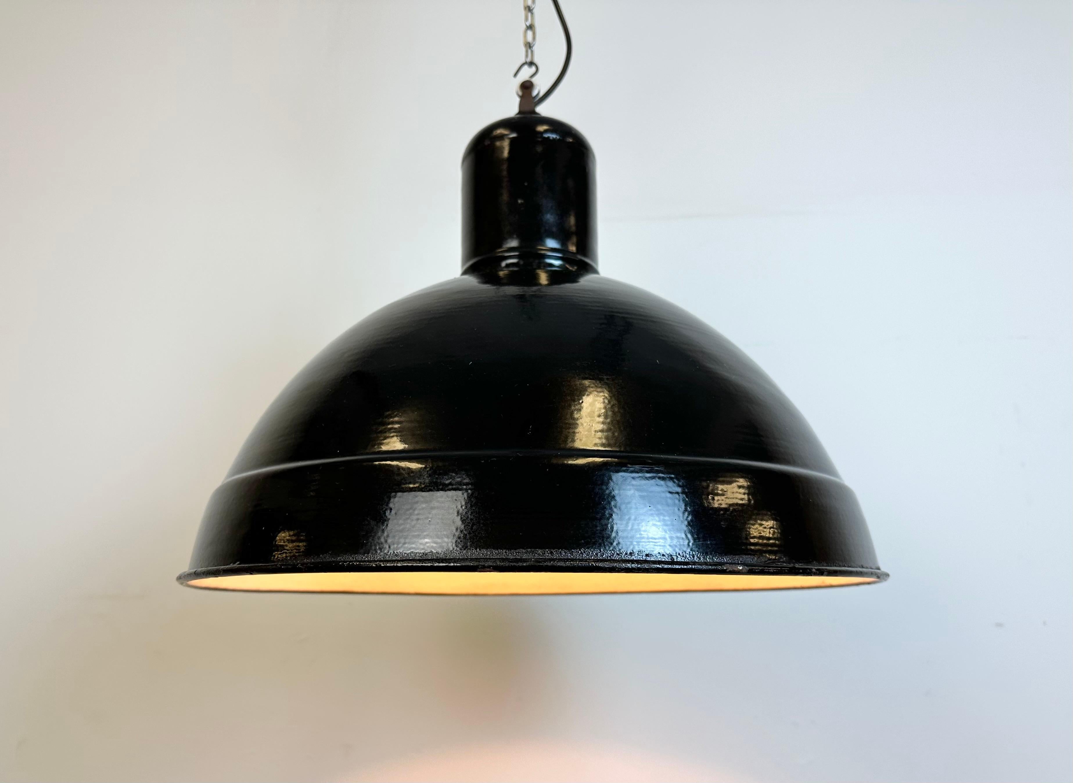 Industrial Black Enamel Factory Pendant Lamp, 1950s For Sale 4