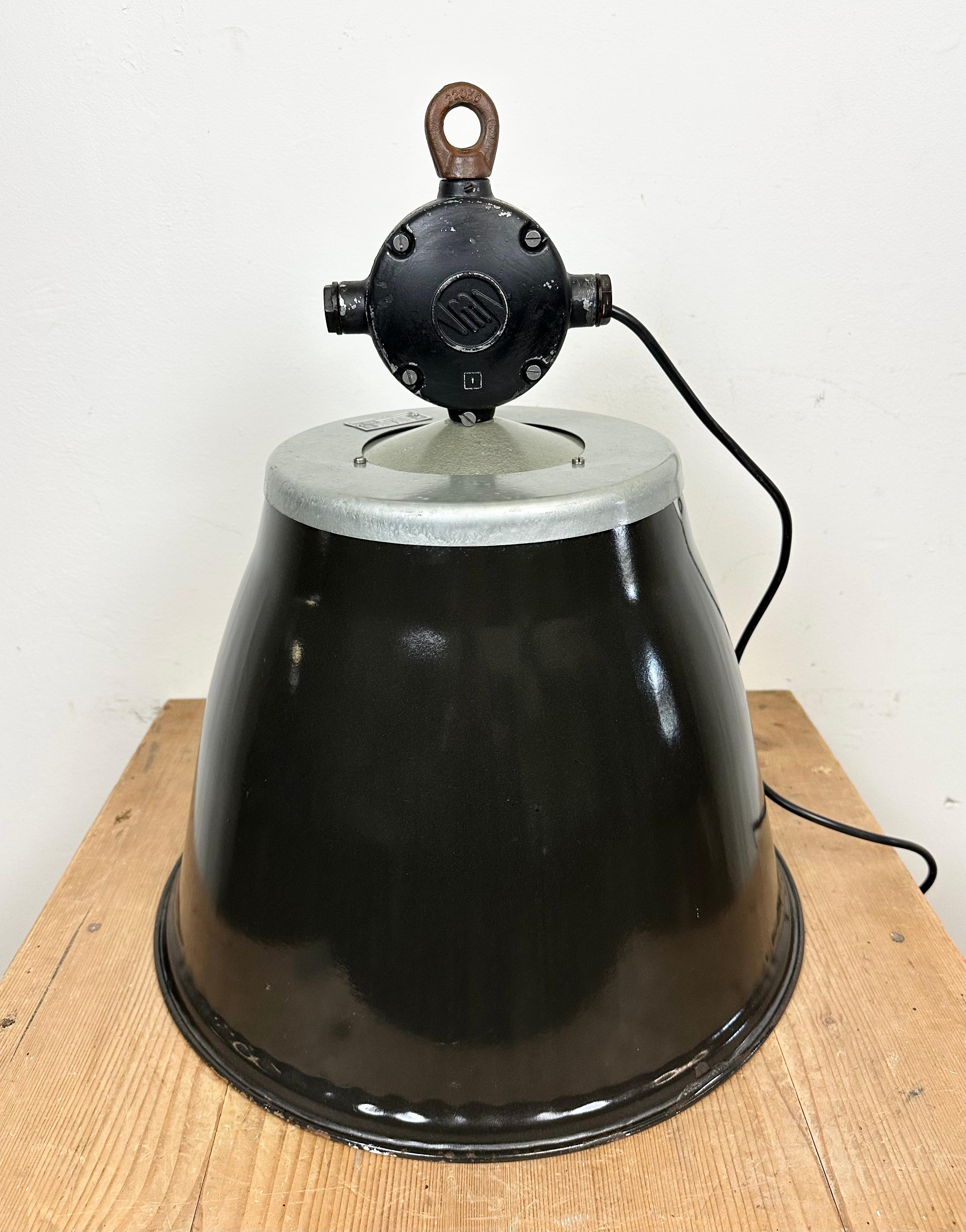 Industrial Black Enamel Factory Pendant Lamp, 1960s For Sale 5