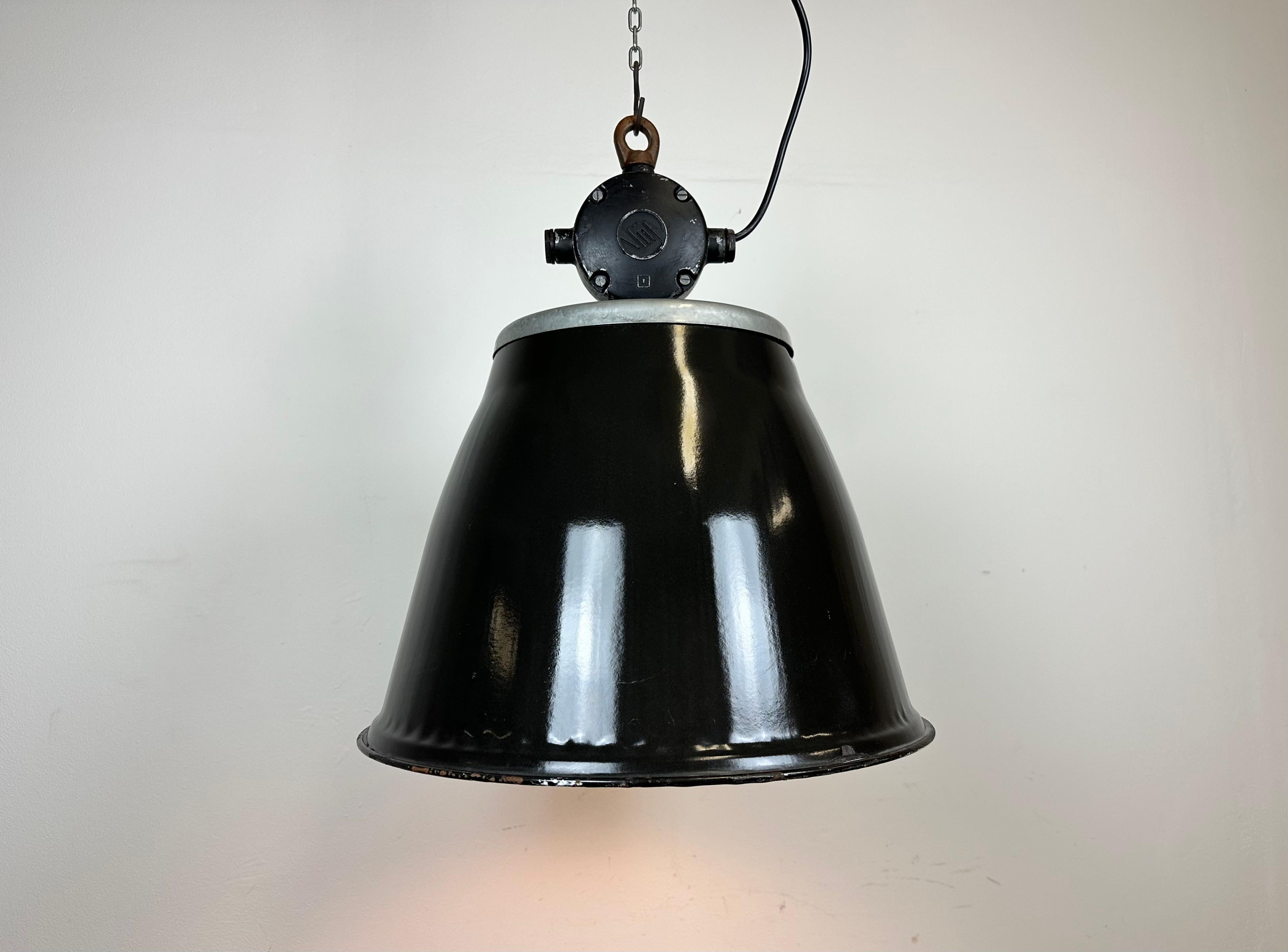 Industrial Black Enamel Factory Pendant Lamp, 1960s For Sale 1