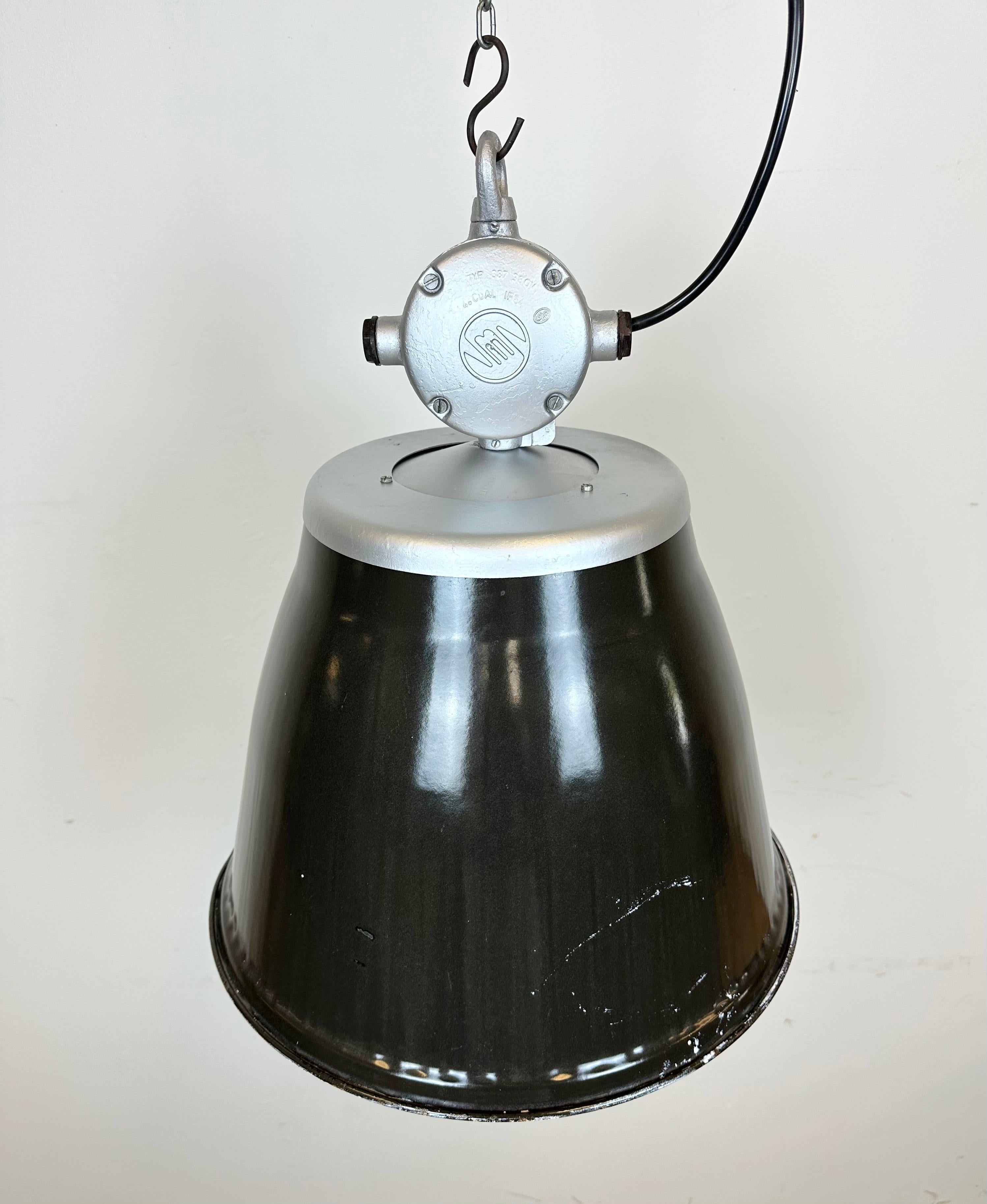 Industrial Black Enamel Factory Pendant Lamp, 1960s For Sale 3