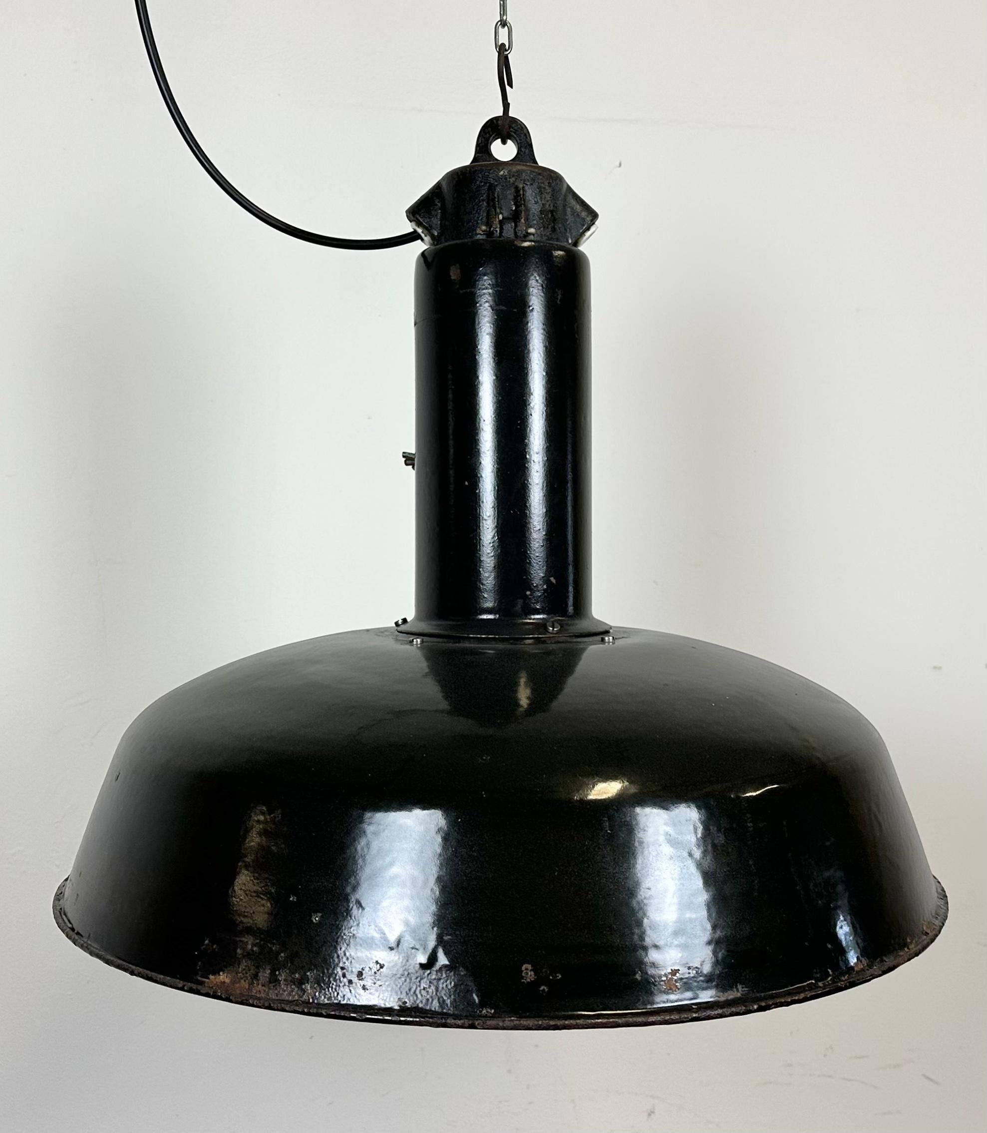 Industrial Black Enamel Factory Pendant Lamp with Iron Top, 1950s For Sale 2