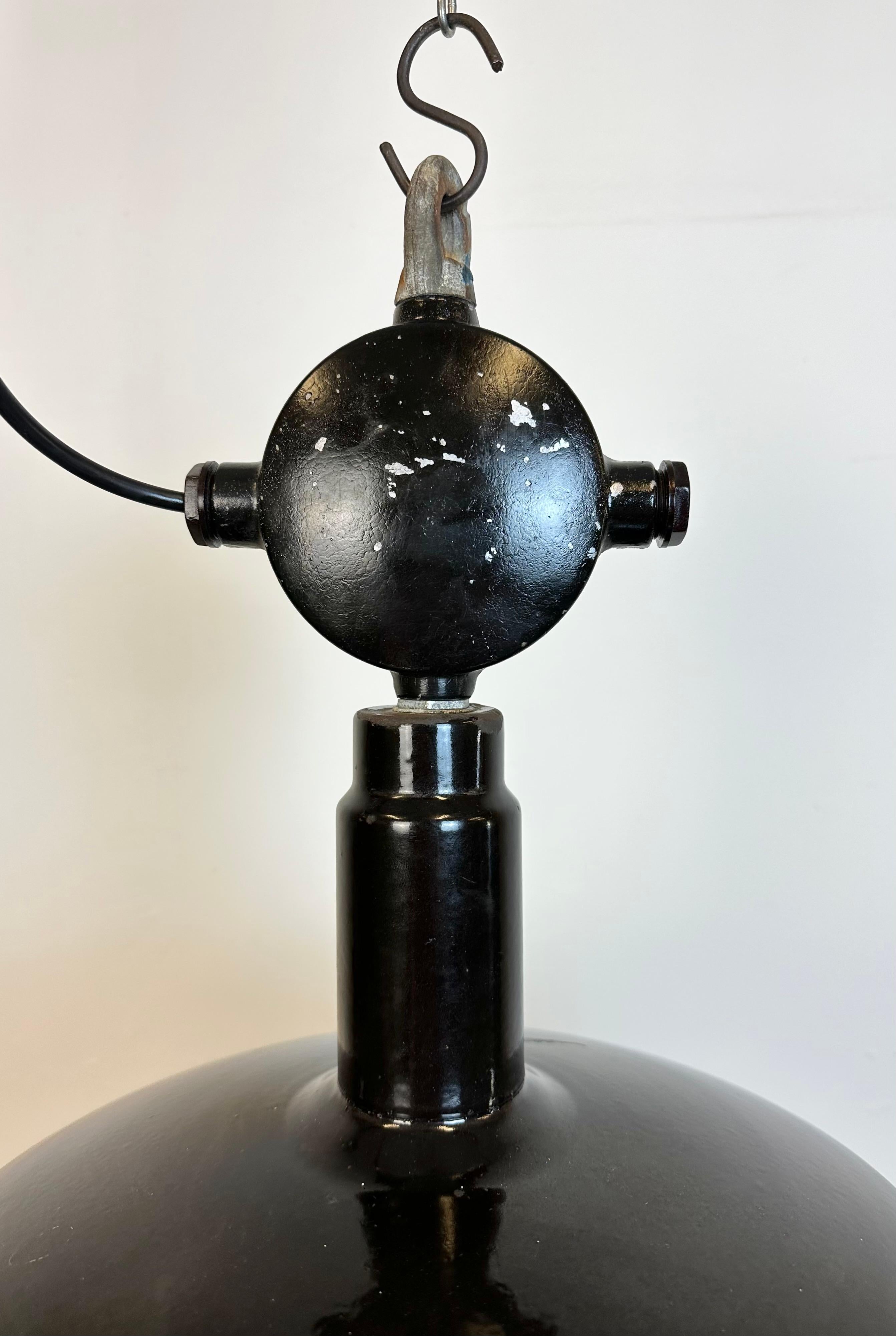 Industrial Black Enamel Factory Pendant Lamp with Protective Grid, 1950s For Sale 6