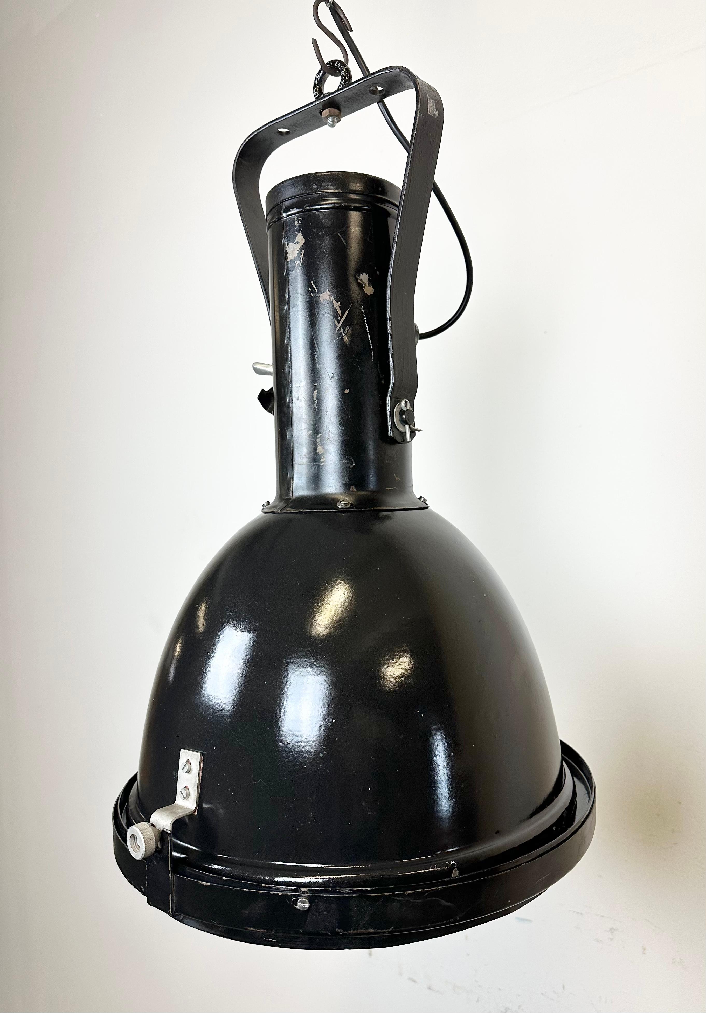 Industrial Black Enamel Factory Spotlight with Convex Glass Cover, 1960s For Sale 6