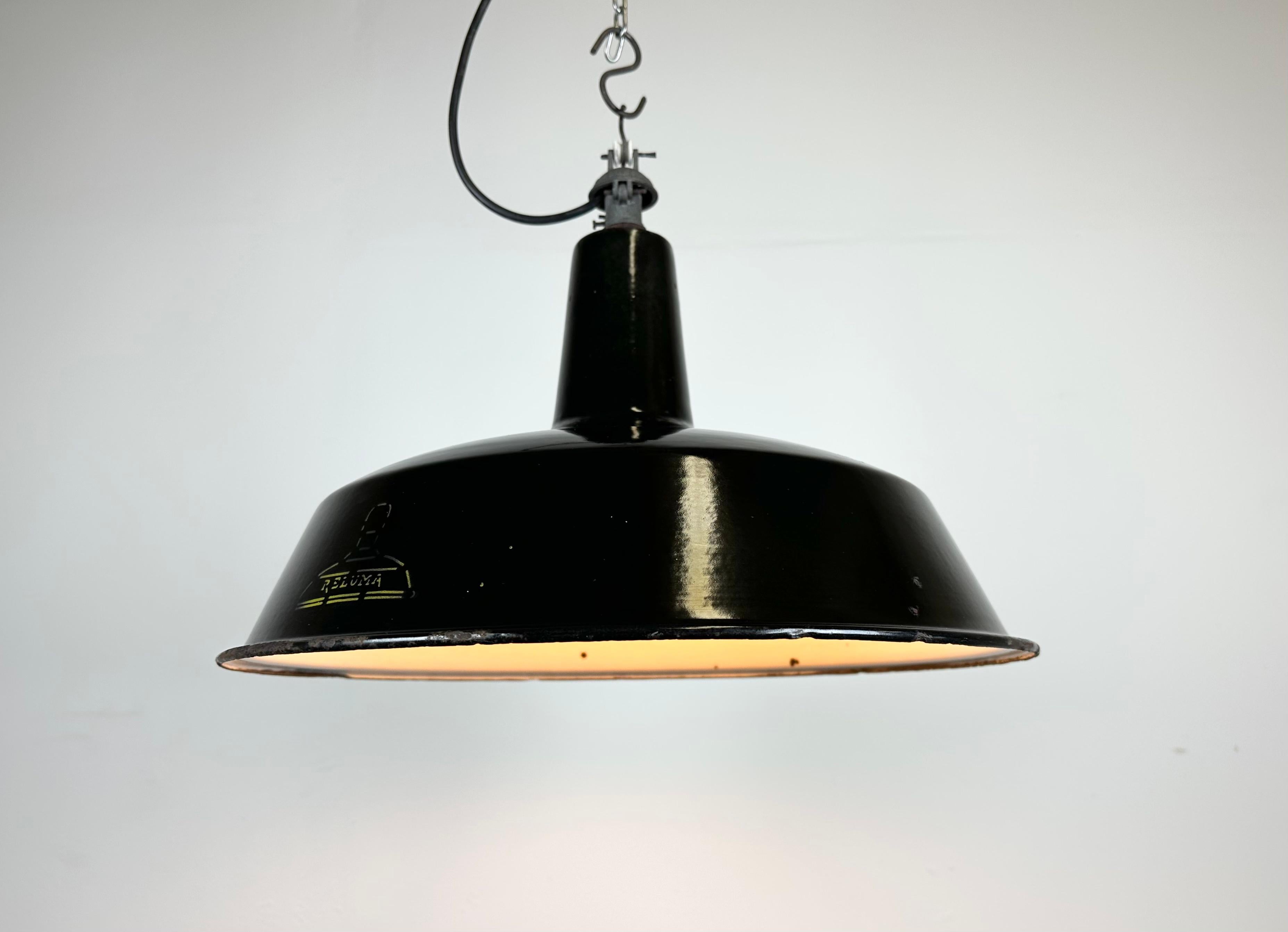 Industrial Black Enamel Hanging Lamp from Reluma, 1950s For Sale 5