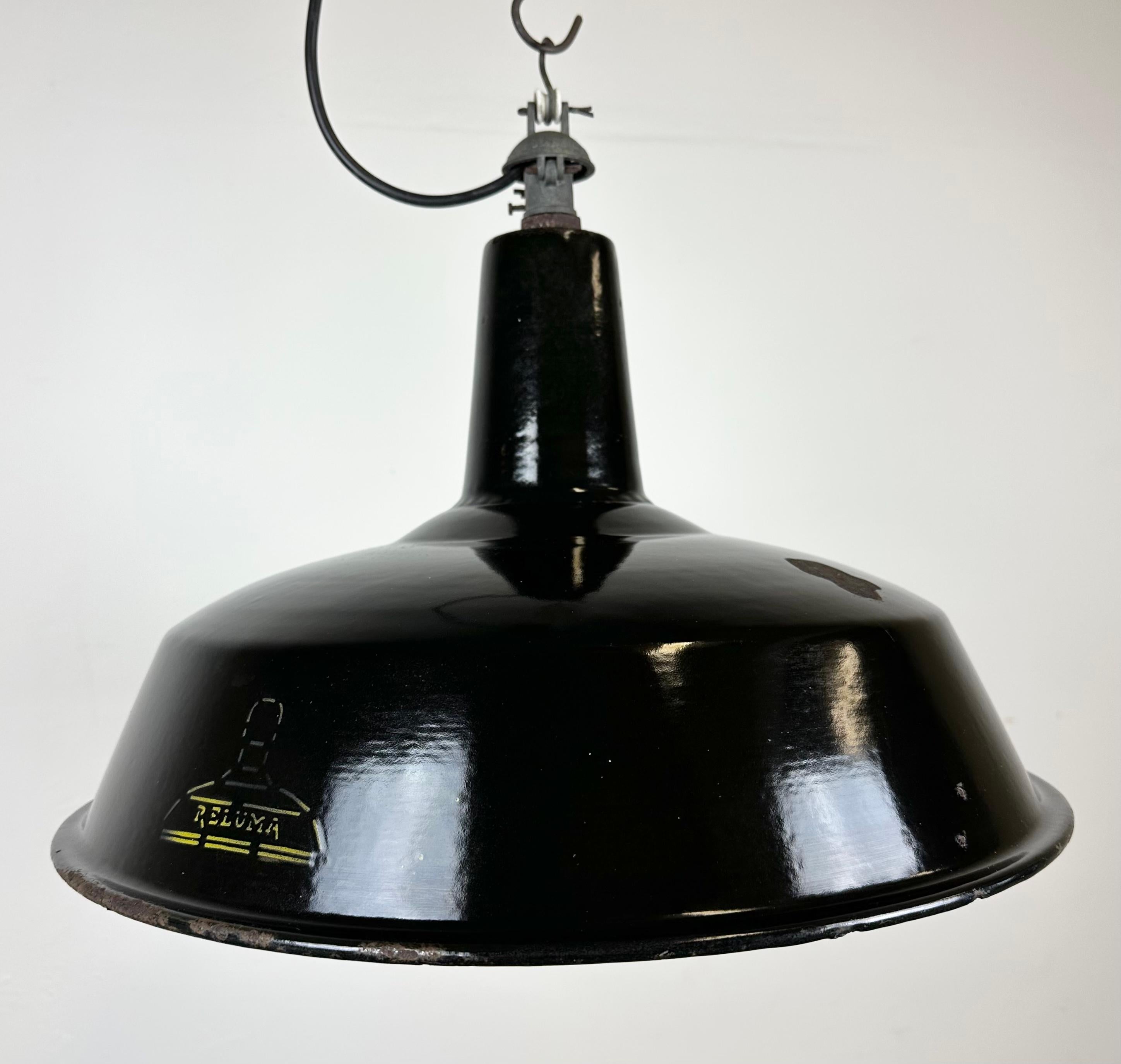 Industrial Black Enamel Hanging Lamp from Reluma, 1950s For Sale 13