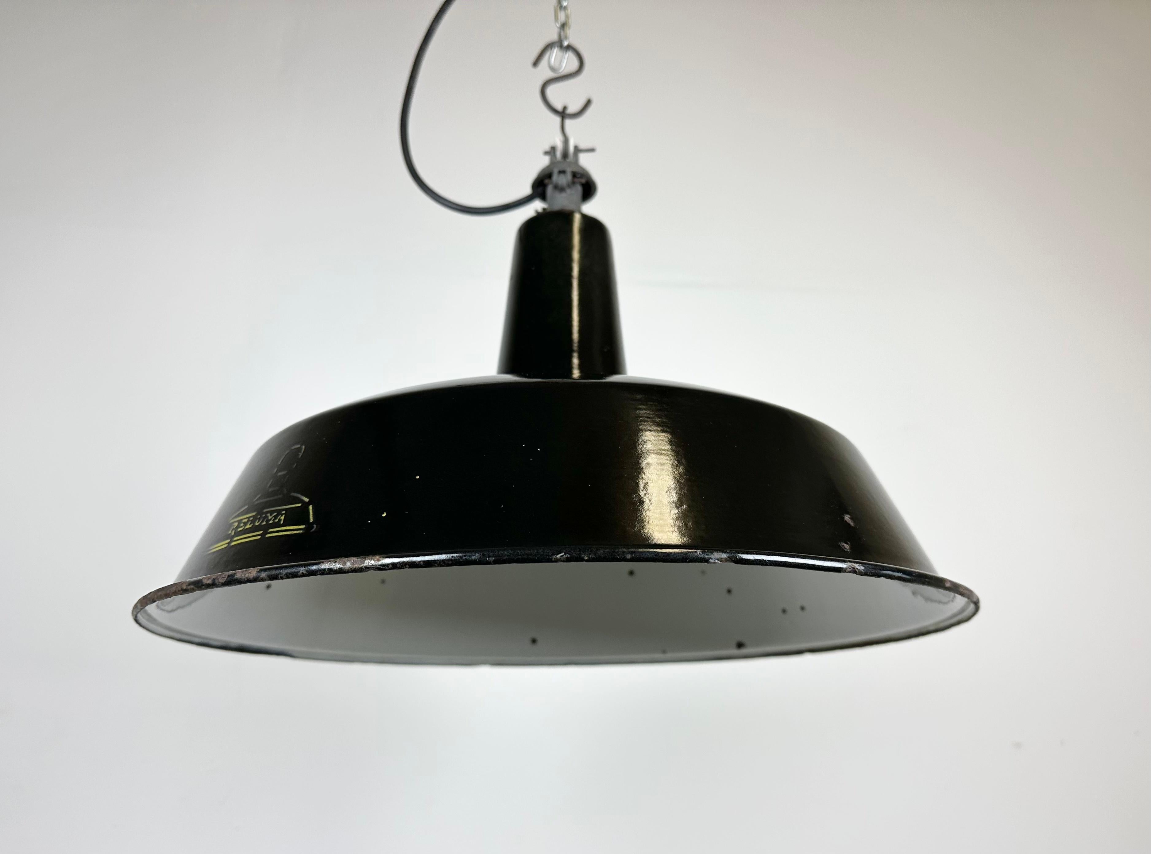 Industrial Black Enamel Hanging Lamp from Reluma, 1950s For Sale 4