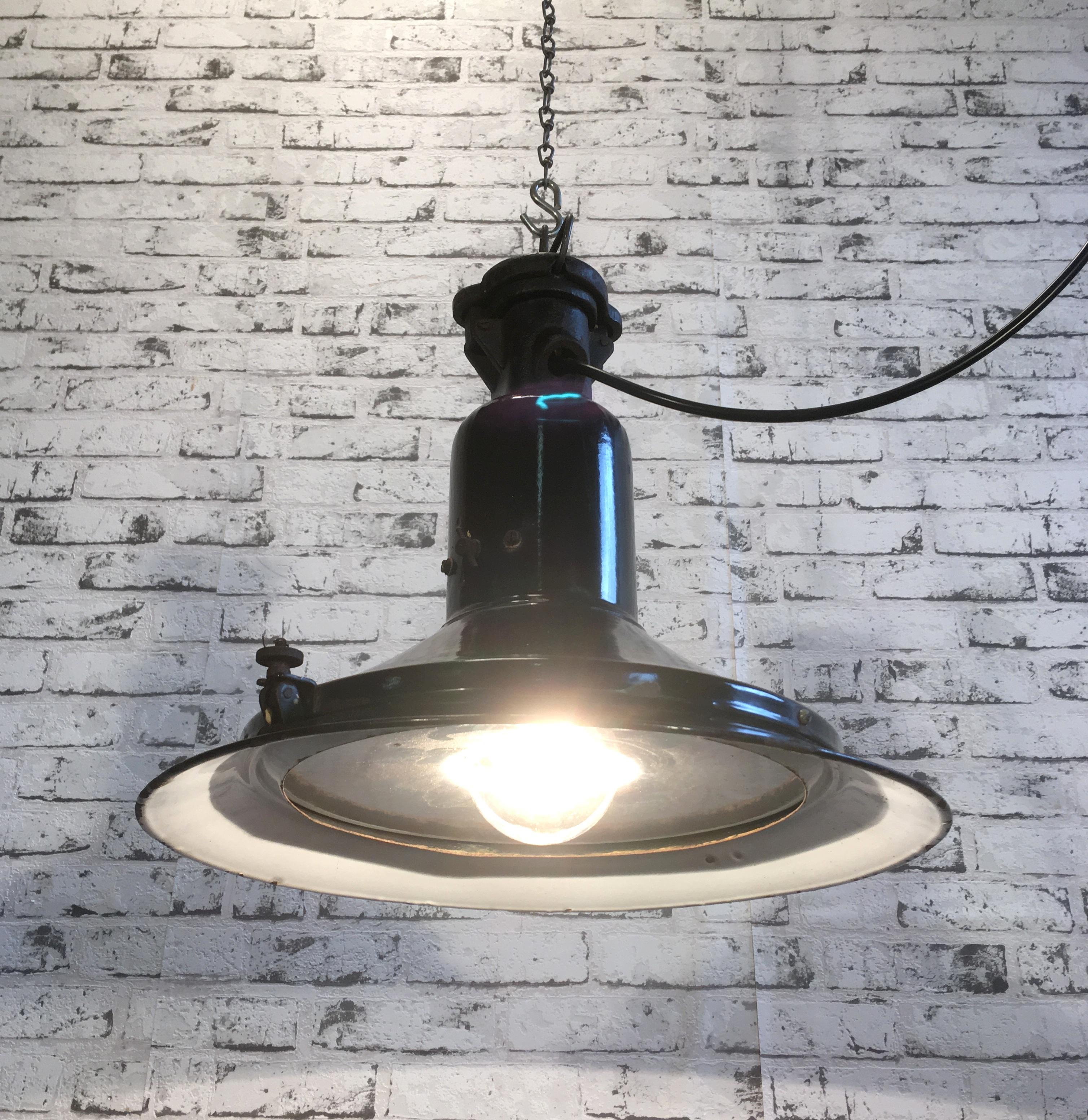 20th Century Industrial Black Enamel Pendant Lamp, 1920s