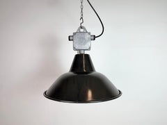 Lampada a sospensione industriale in smalto nero di Elektrosvit, anni '60