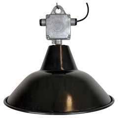Lampada a sospensione industriale in smalto nero di Elektrosvit, anni '60