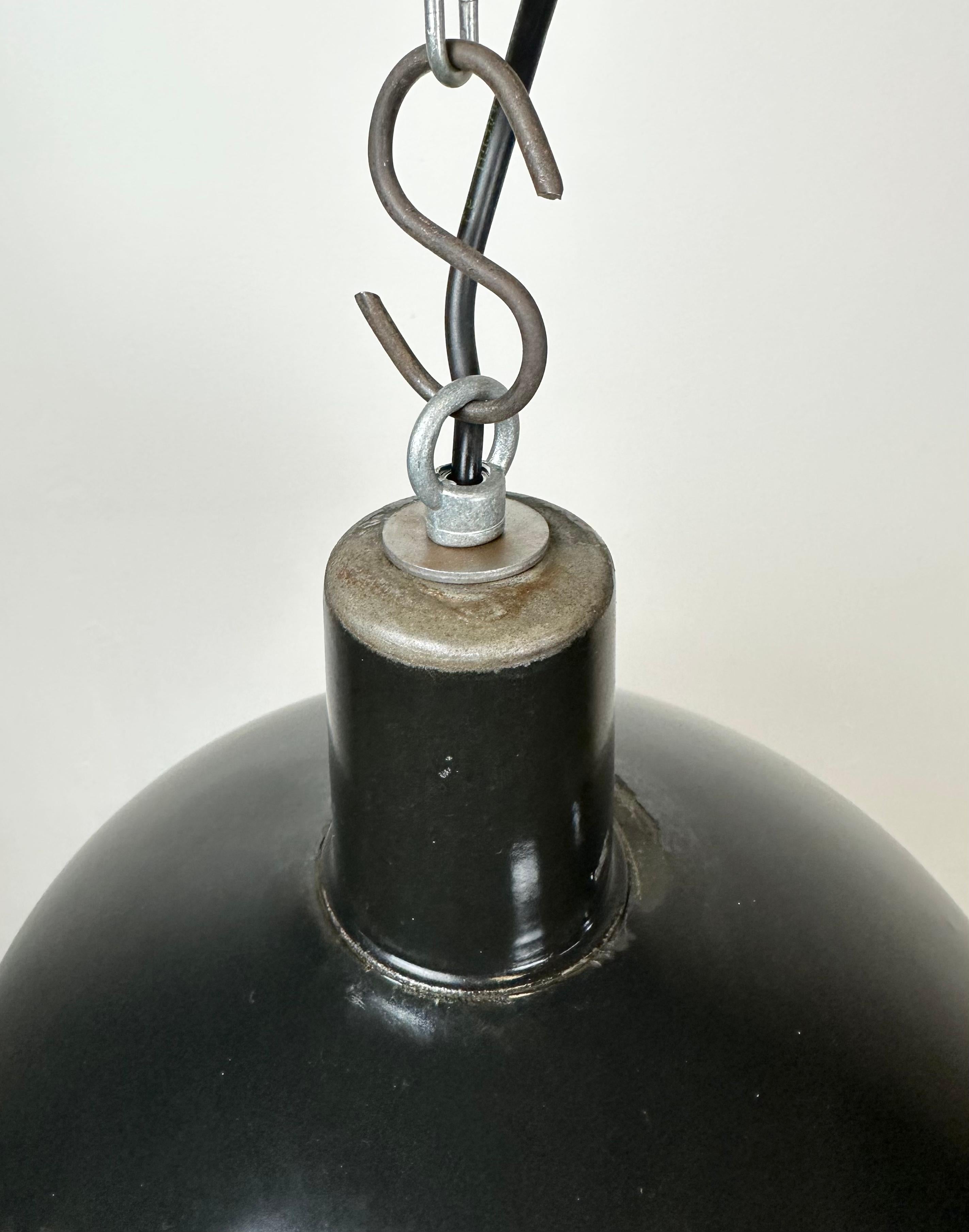 Lampada a sospensione industriale in smalto nero di EMAX, anni '60 in vendita 1