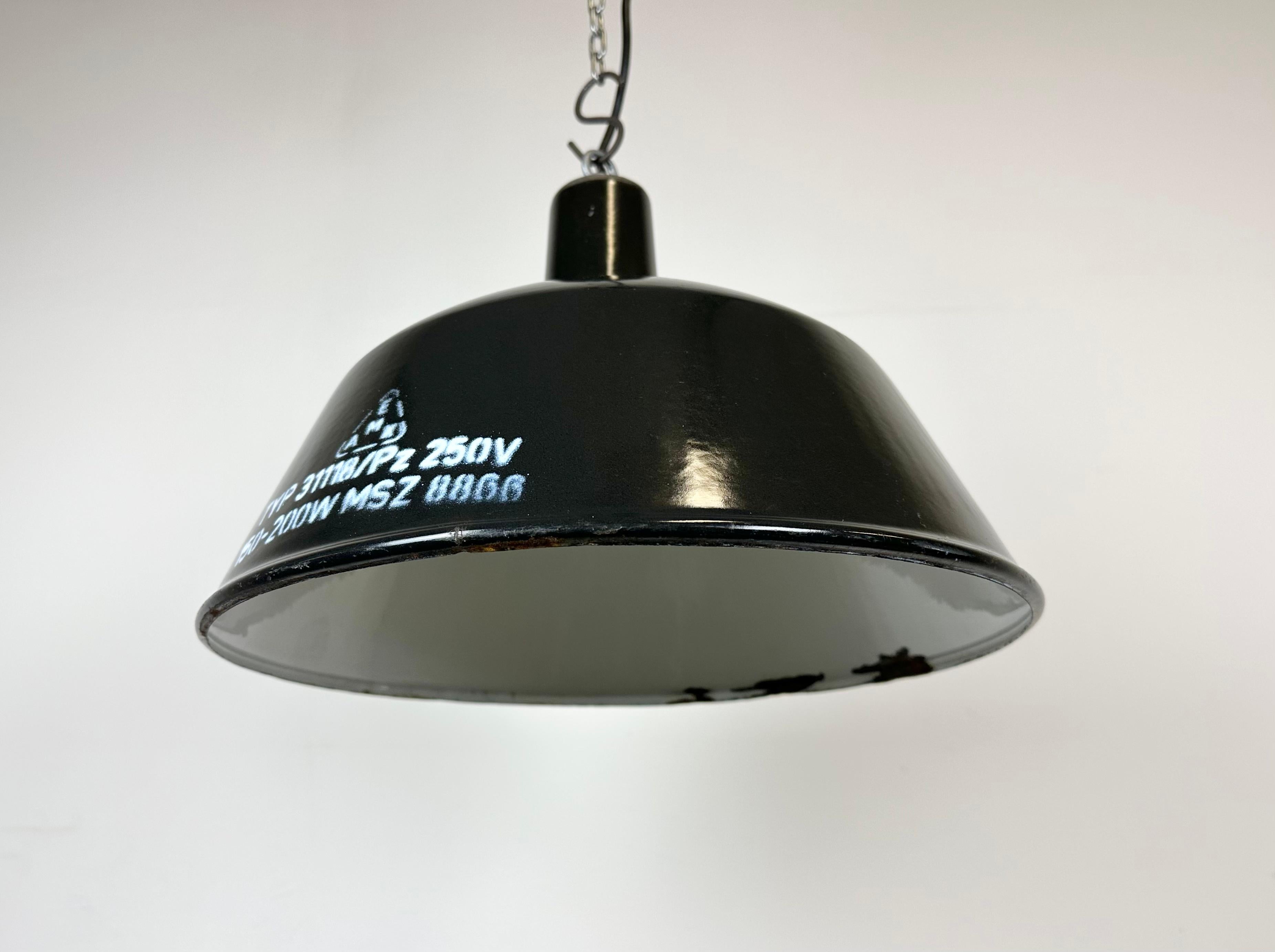 Industrial Black Enamel Pendant Lamp from EMAX, 1960s For Sale 4