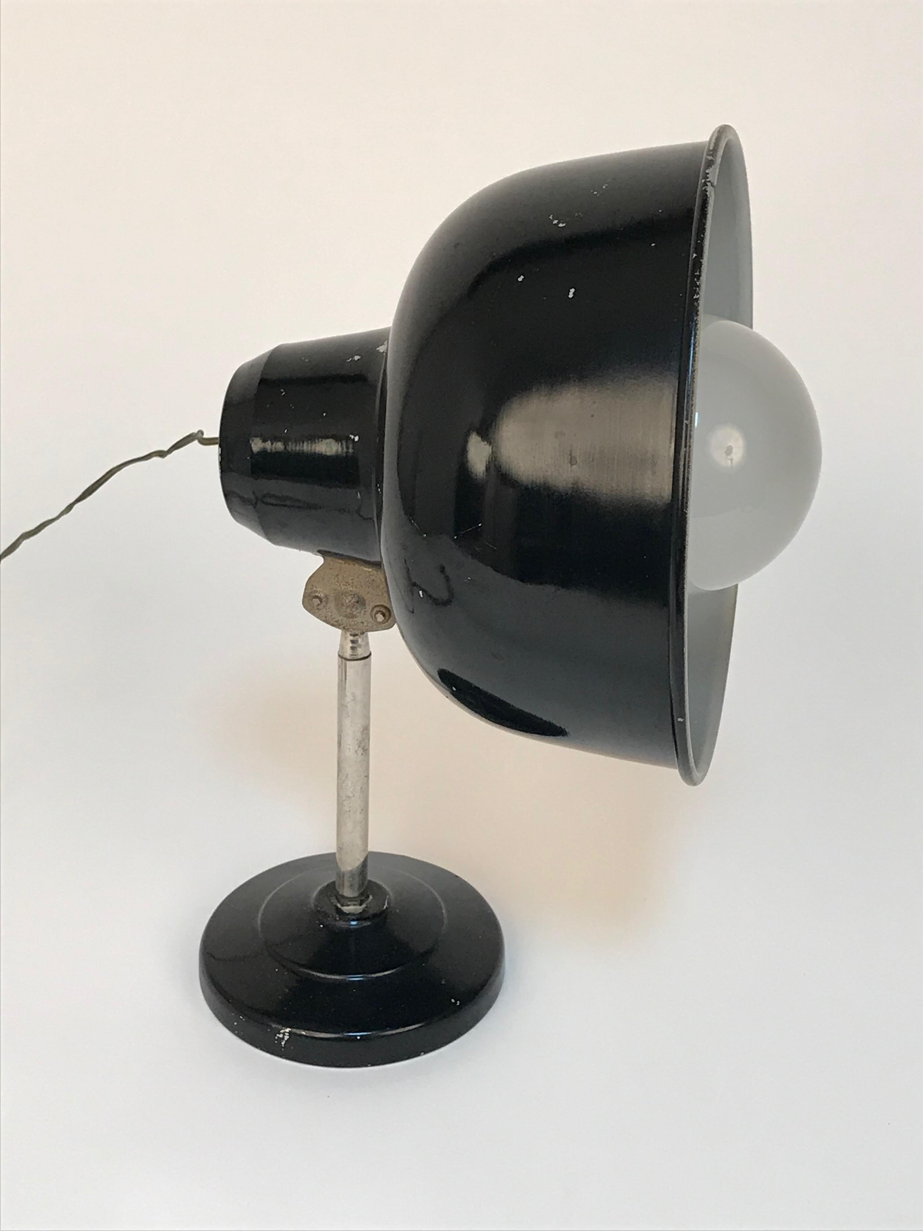 Industrial Black Enameled Metal Adjustable Italian Table Desk Lamp, 1940s For Sale 5