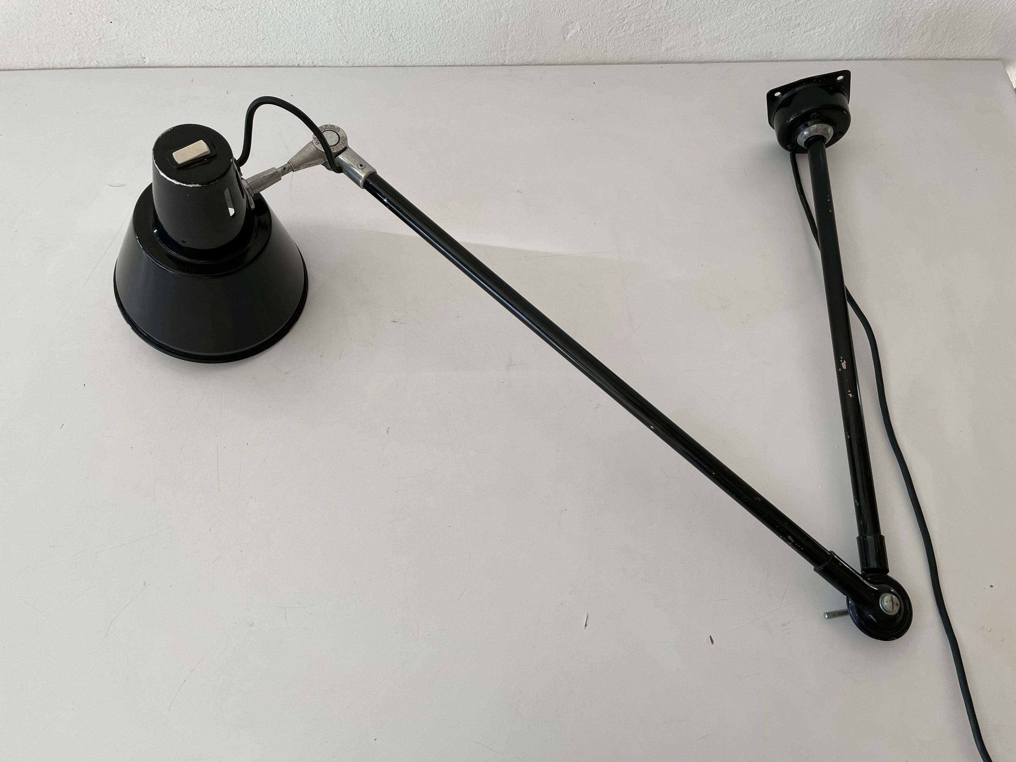 Italian industrial black metal office wall lamp with adjustable arm and shade, Seminara TORINO, 1930s, Italy

Very elegant and minimalist 

Lamps are in very good condition.
Switch on/off button on the lampshade top.


These lamps works with