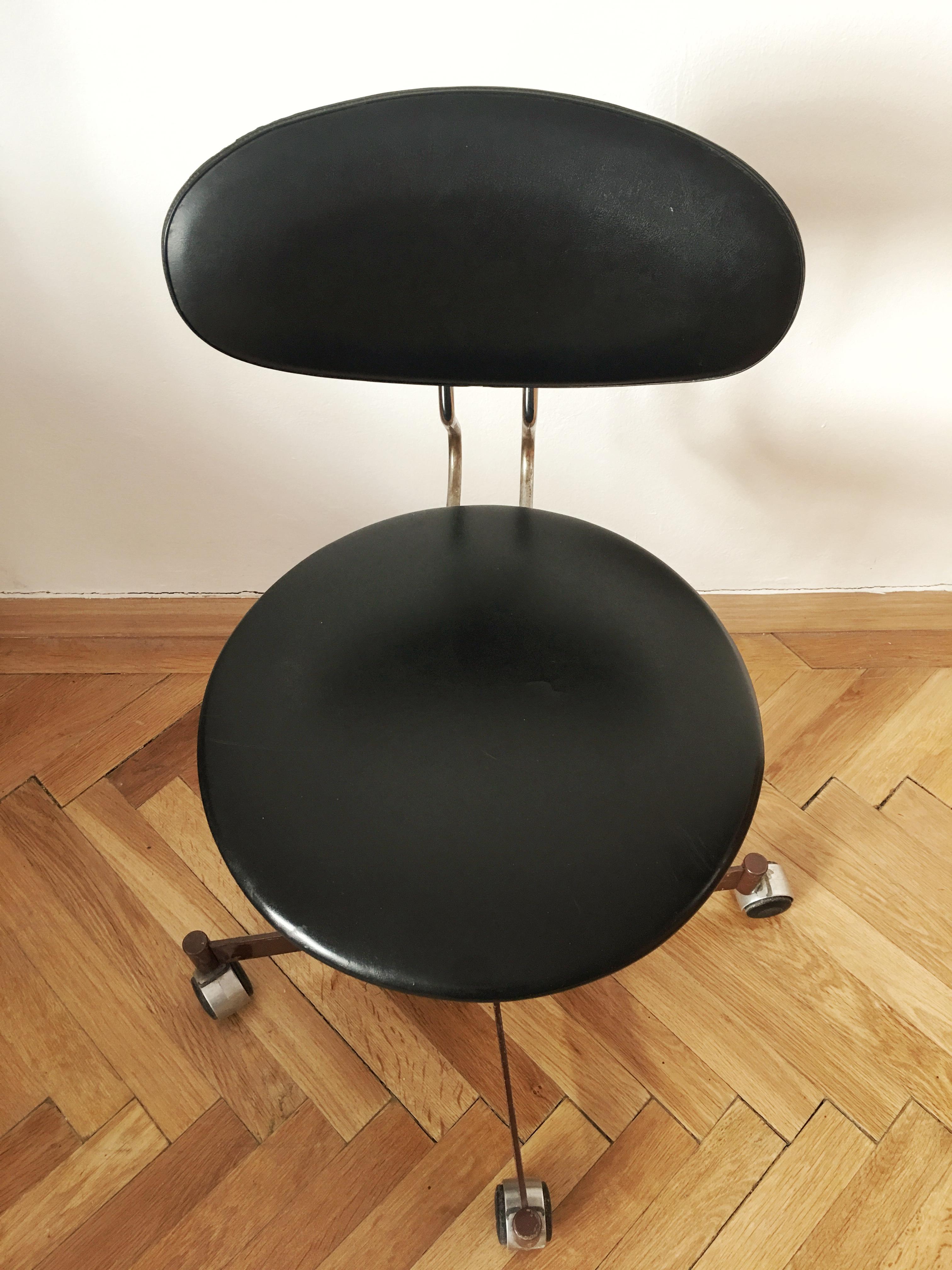 Mid-Century Modern Industrial Black Office Chair from Kovona, 1970s For Sale