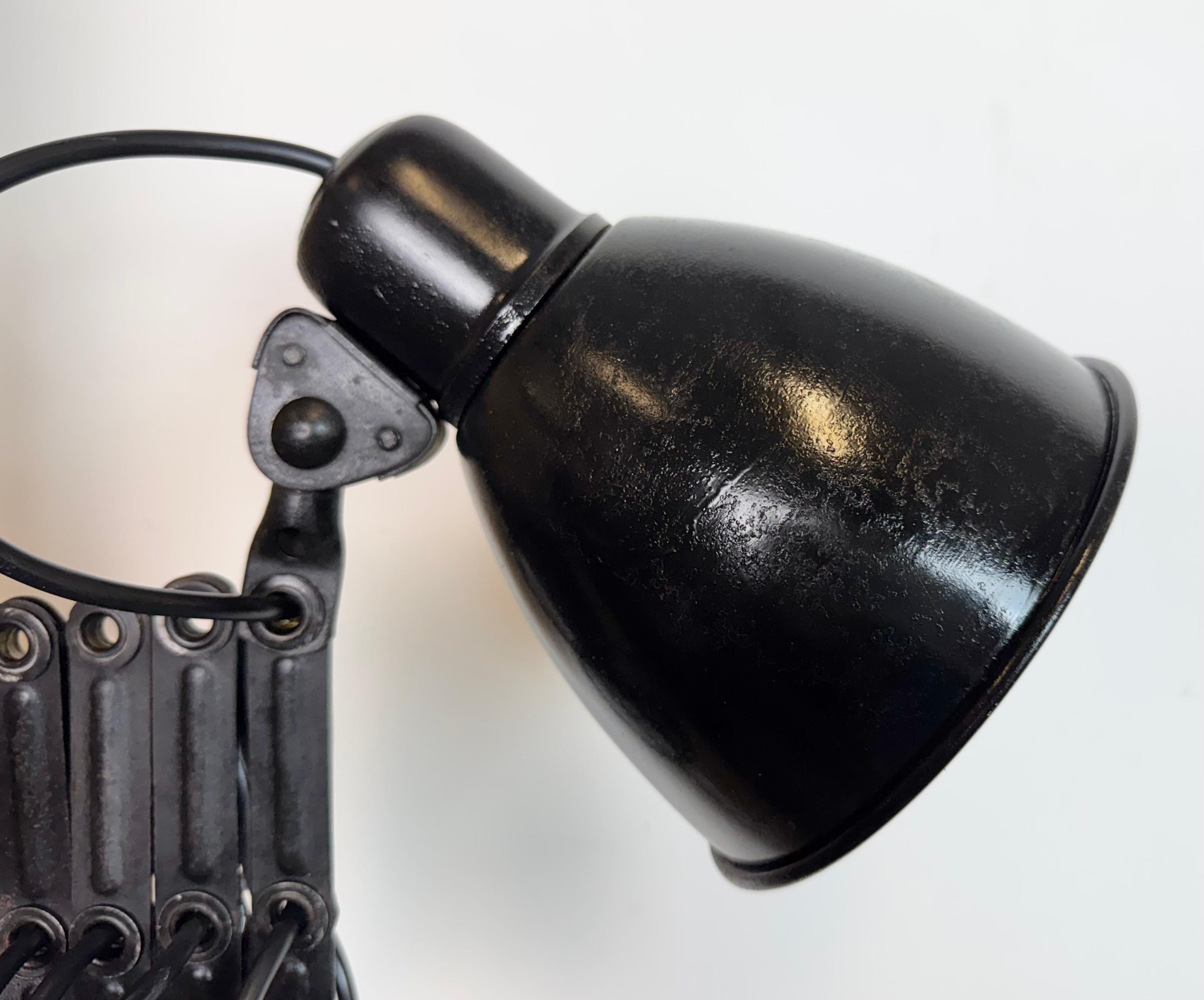 Applique industrielle noire à ciseaux, années 1950 en vente 7