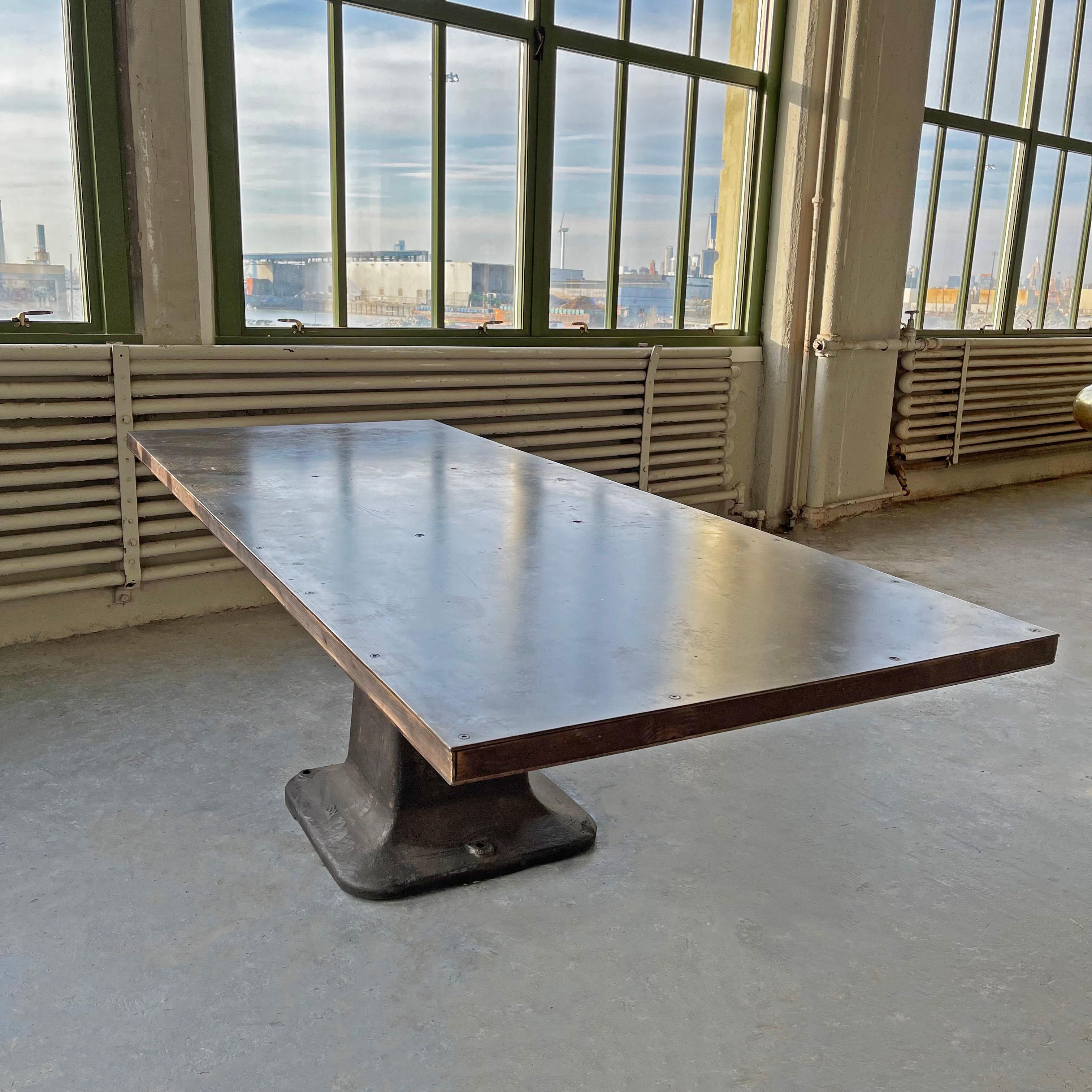 Industrial Blackened Steel Pedestal Table In Good Condition In Brooklyn, NY