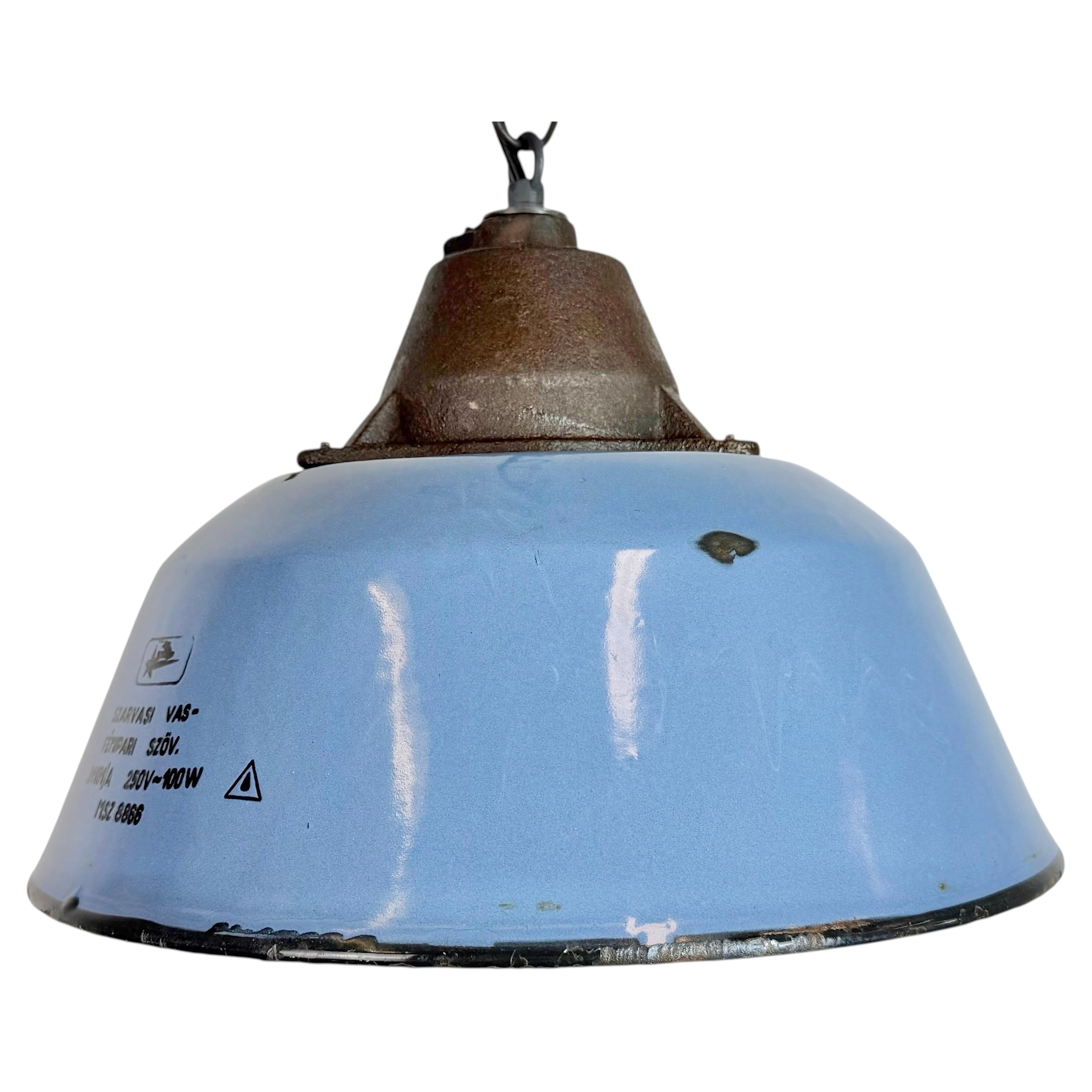Lampada a sospensione in ghisa smaltata blu industriale, anni '60
