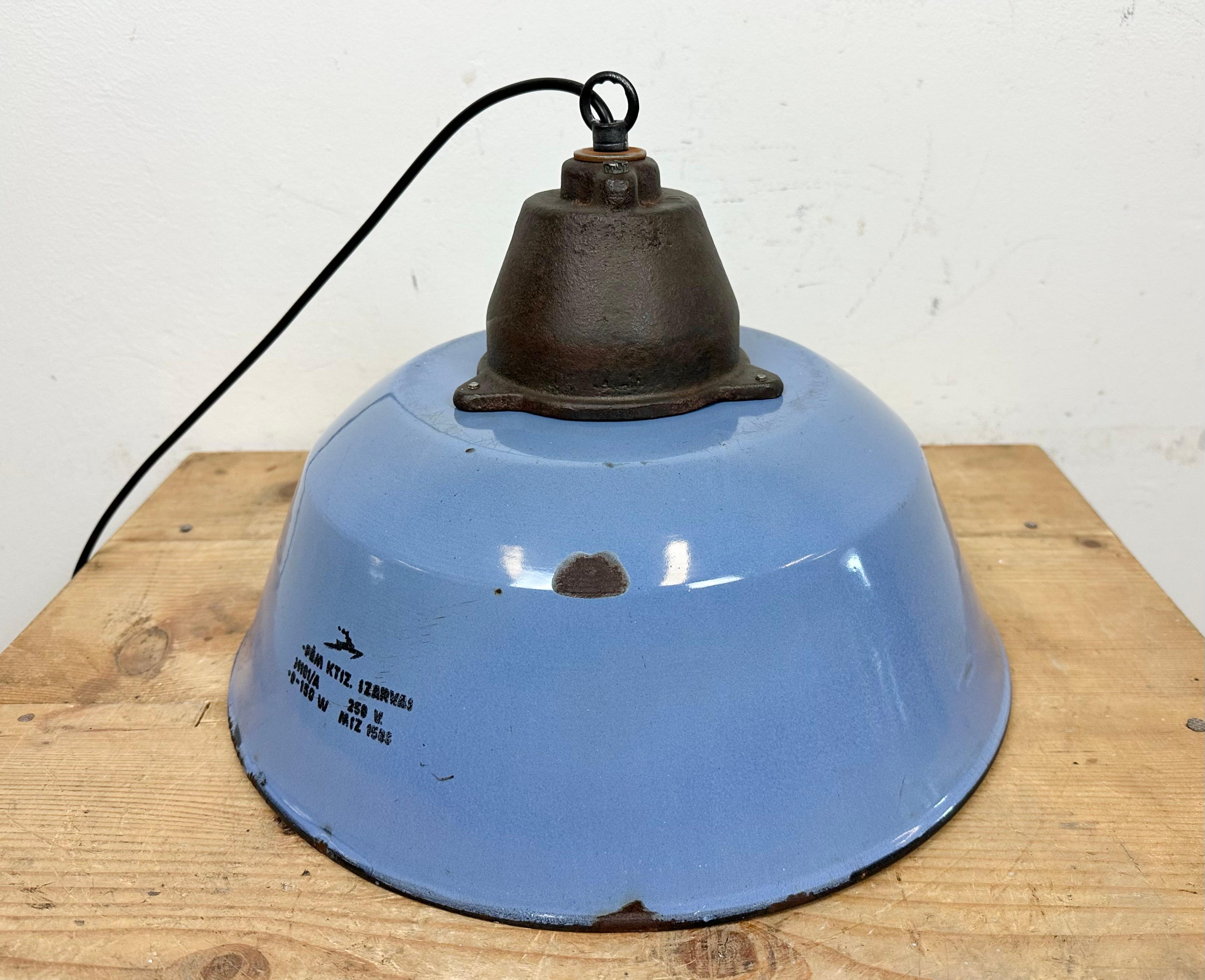Industrial Blue Enamel and Cast Iron Pendant Light, 1960s For Sale 8