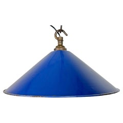 Lámpara colgante industrial de fábrica de esmalte azul, años 1950