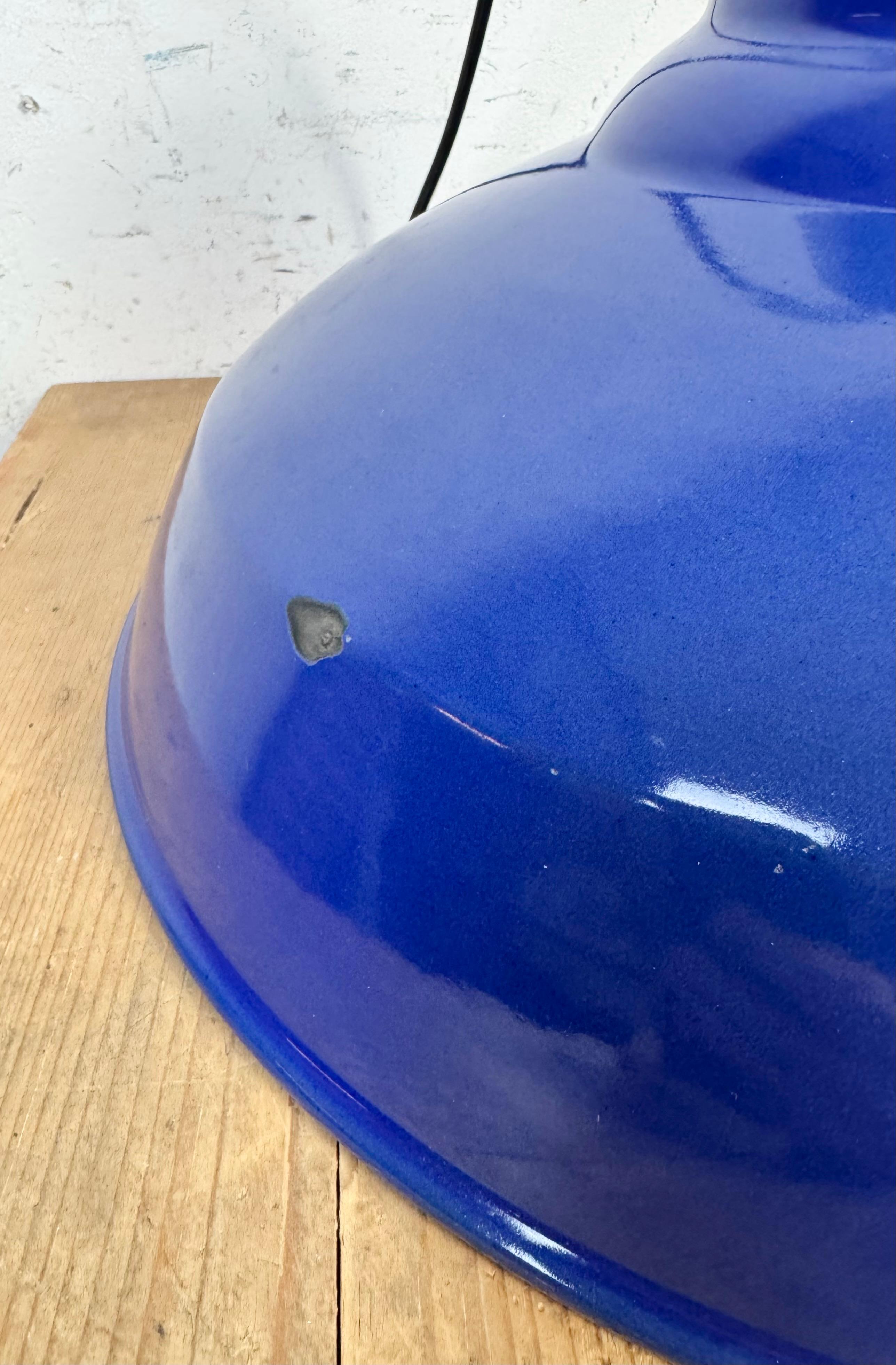 Lampada a sospensione industriale di fabbrica con smalto blu, anni '60 in vendita 8