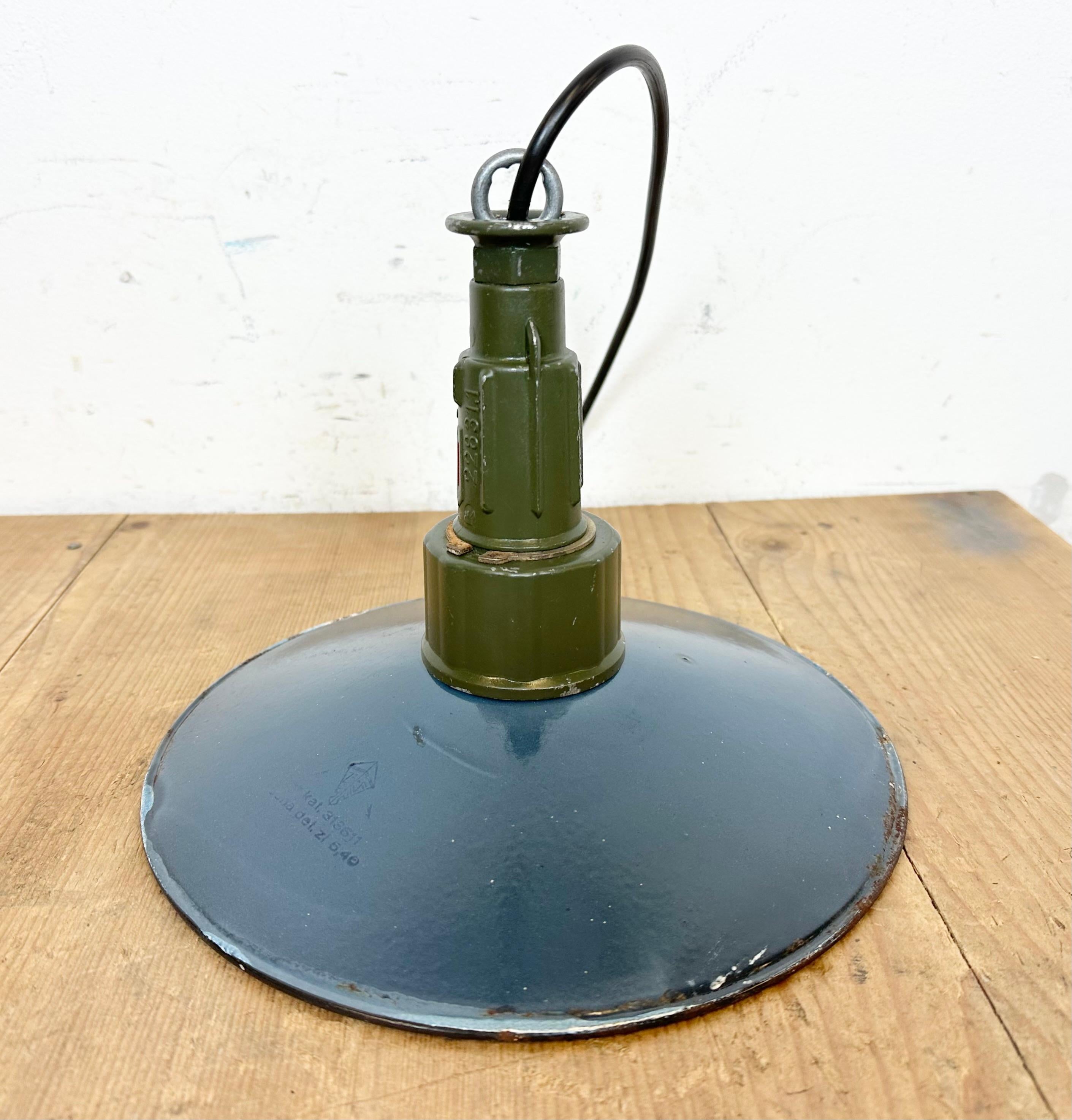 Industrial Blue Enamel Military Pendant Lamp with Cast Aluminium Top, 1960 For Sale 5