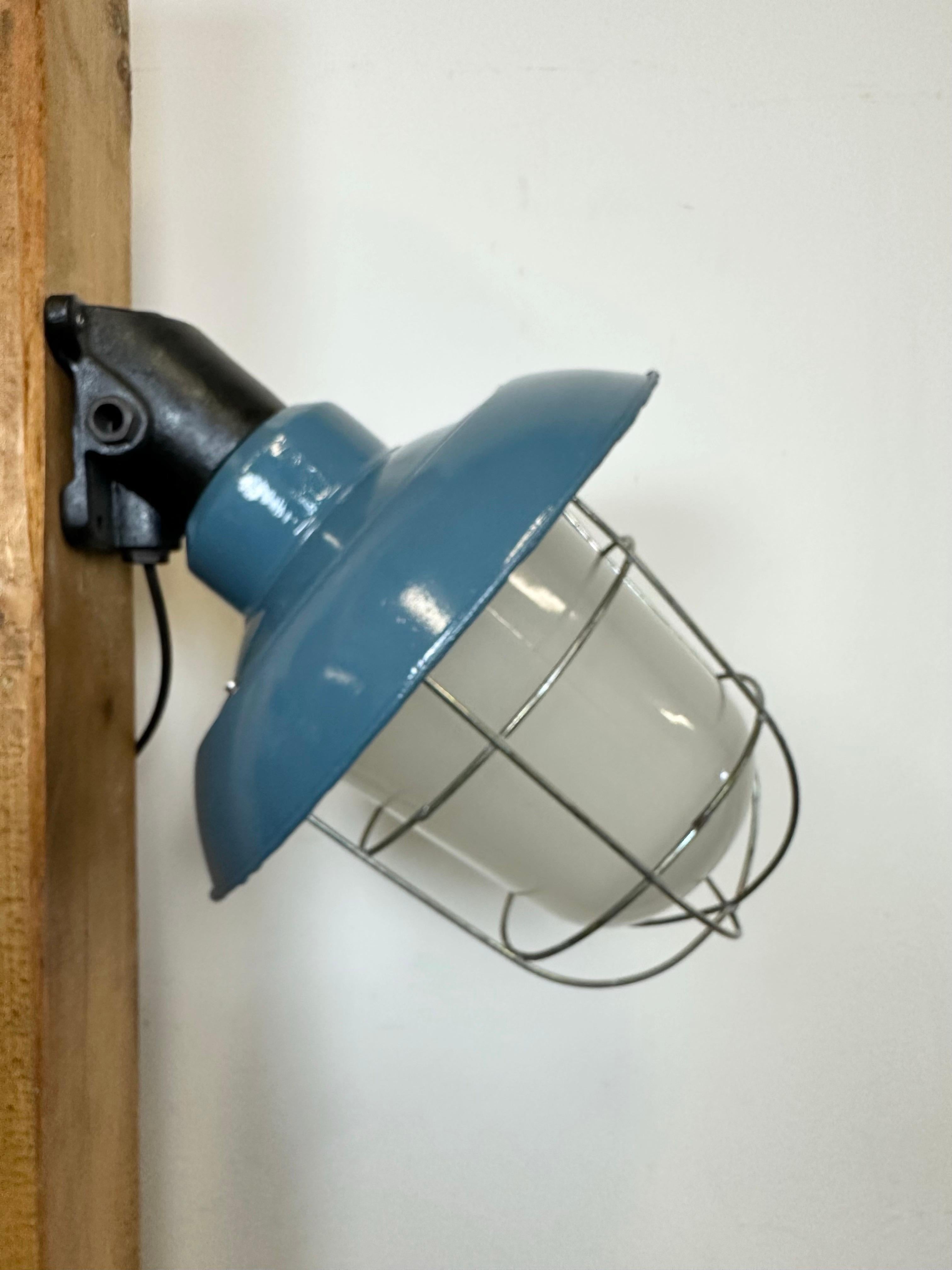 Industrial Blue Painted Factory Wall Cage Lamp from Elektrosvit, 1960s For Sale 2