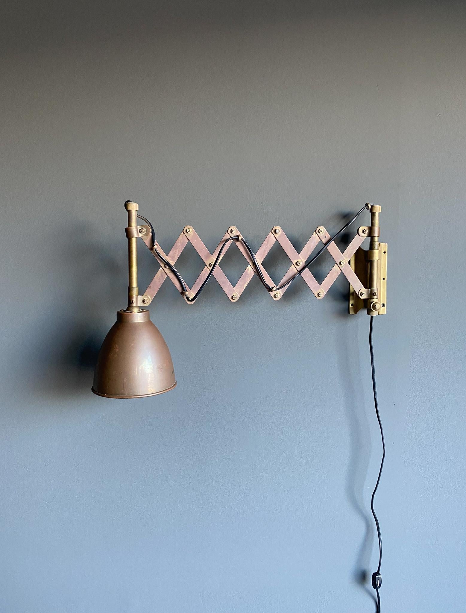 Industrial Brass Scissor Wall Lamp, 1950's For Sale 9