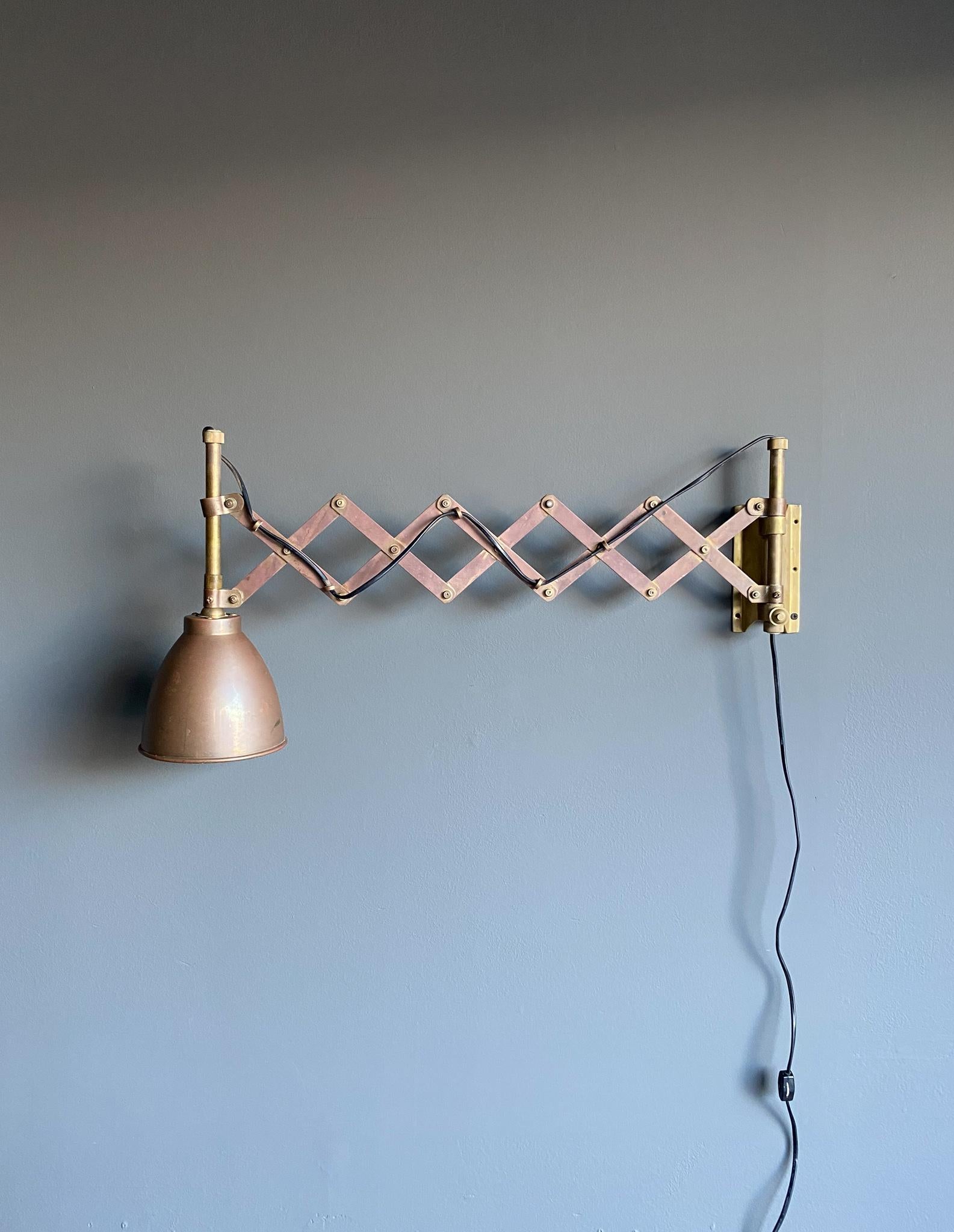 Industrial Brass Scissor Wall Lamp, 1950's For Sale 13
