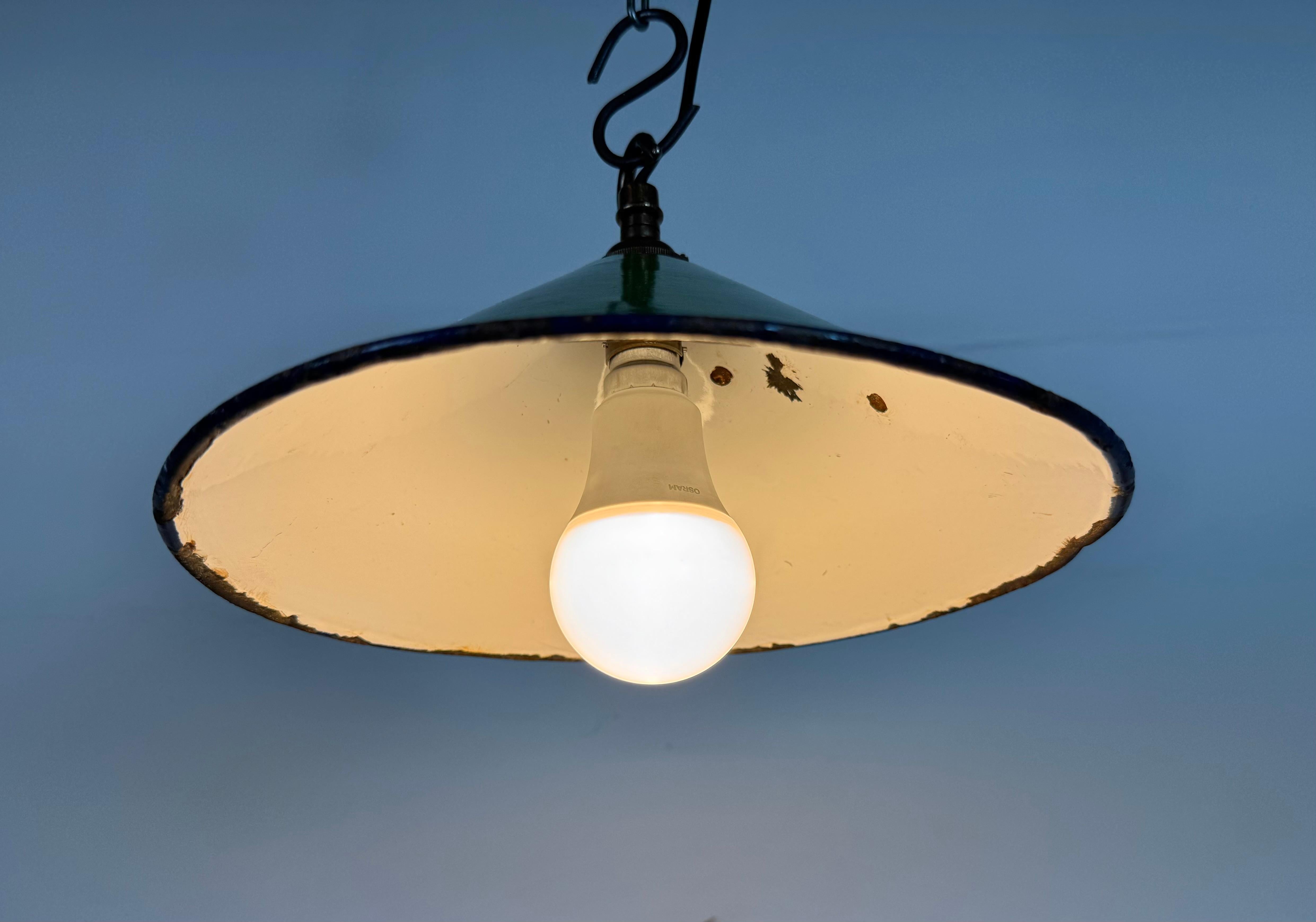 Industrial British Green Enamel Factory Pendant Lamp, 1950s For Sale 5