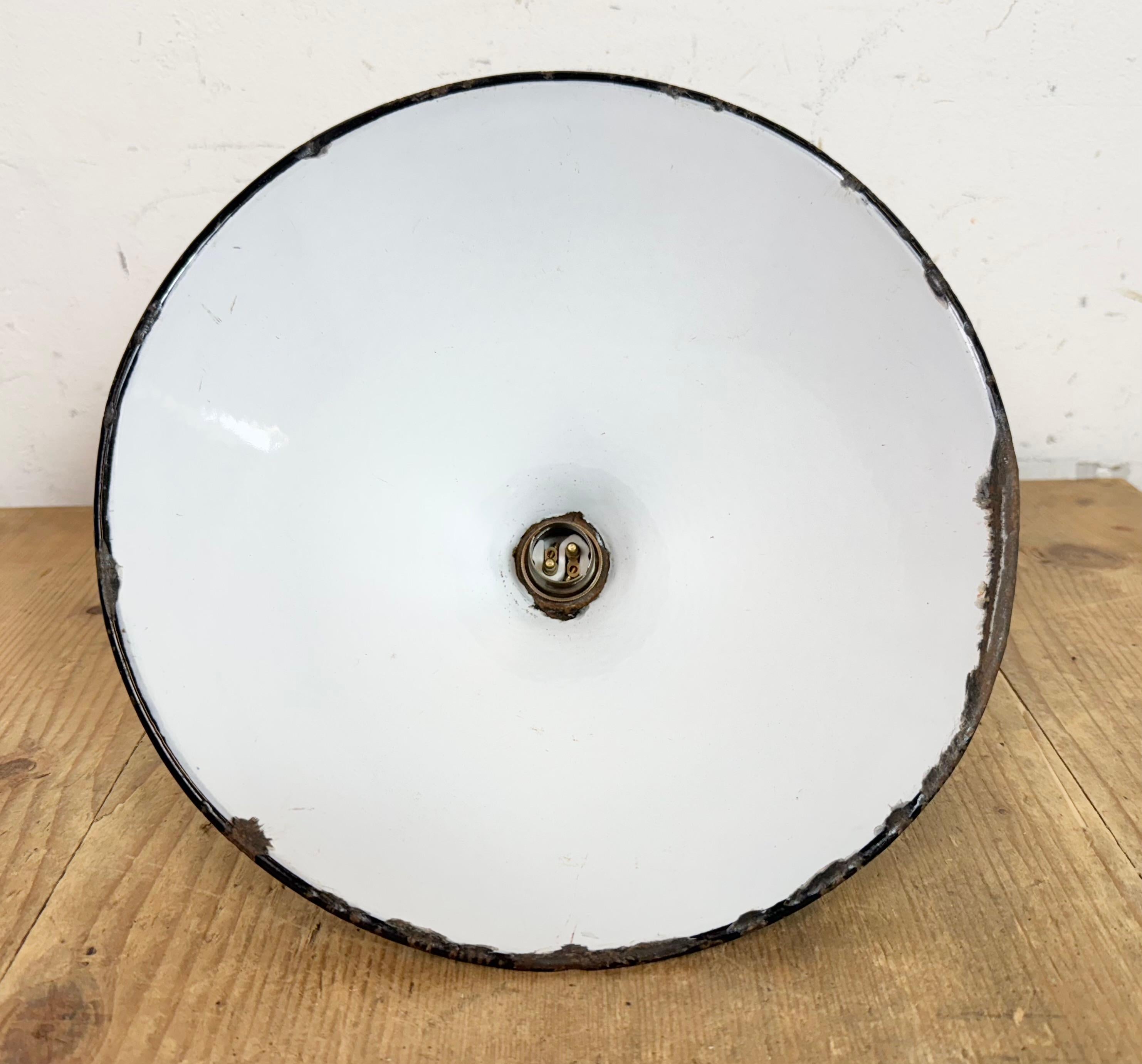 Industrial British Green Enamel Factory Pendant Lamp, 1950s For Sale 11