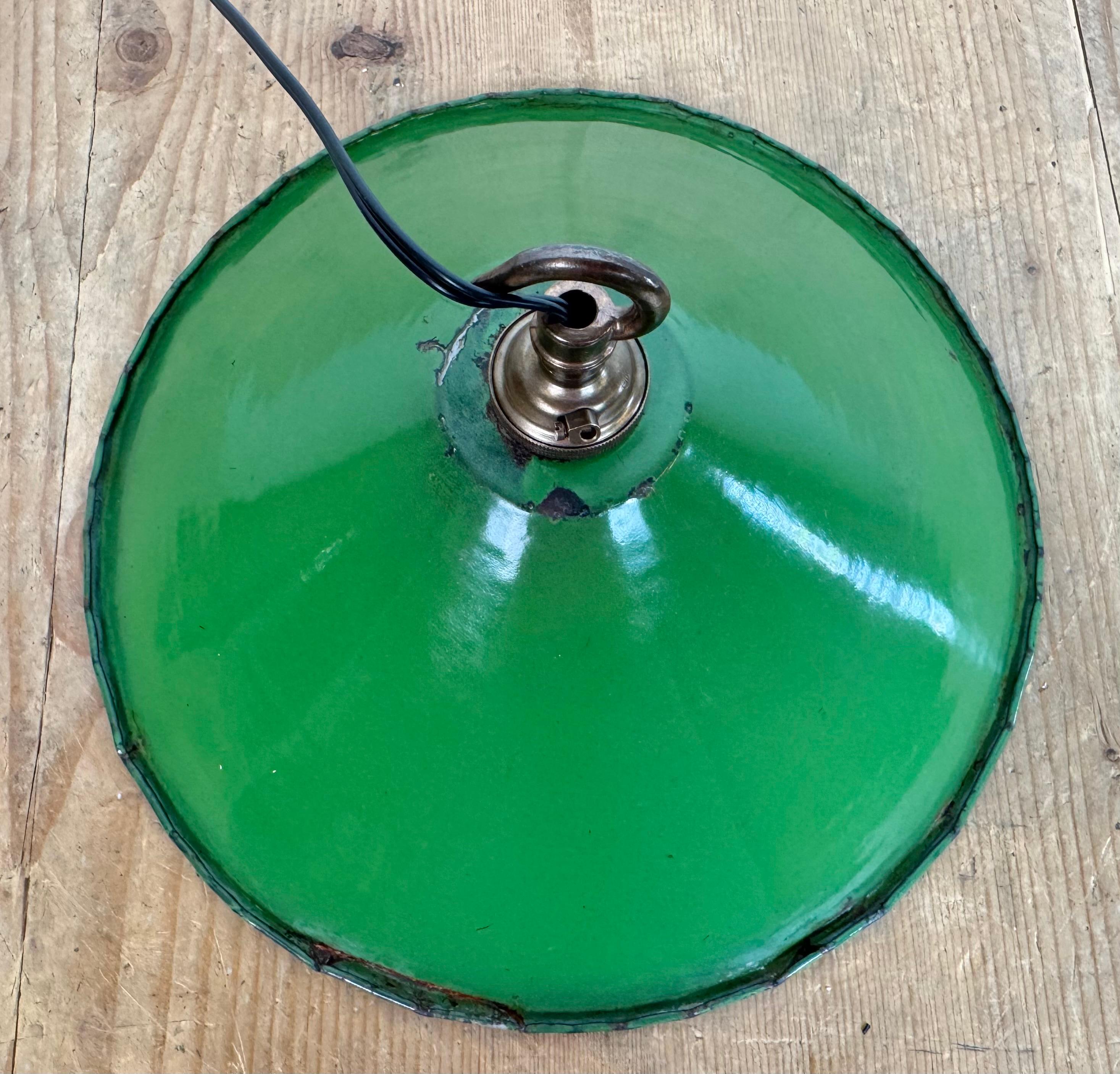 Industrial British Green Enamel Factory Pendant Lamp, 1950s For Sale 12