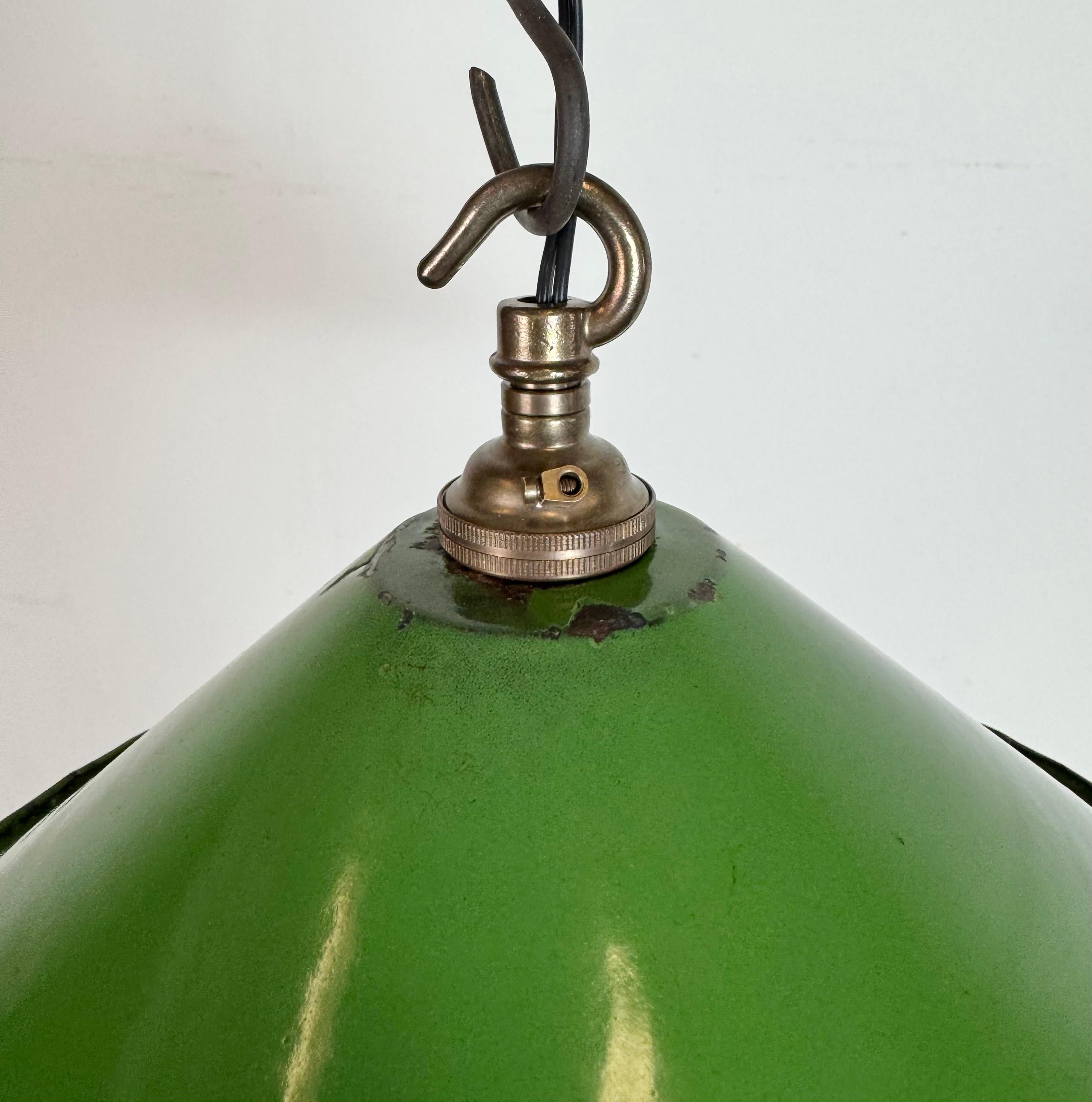 20th Century Industrial British Green Enamel Factory Pendant Lamp, 1950s For Sale