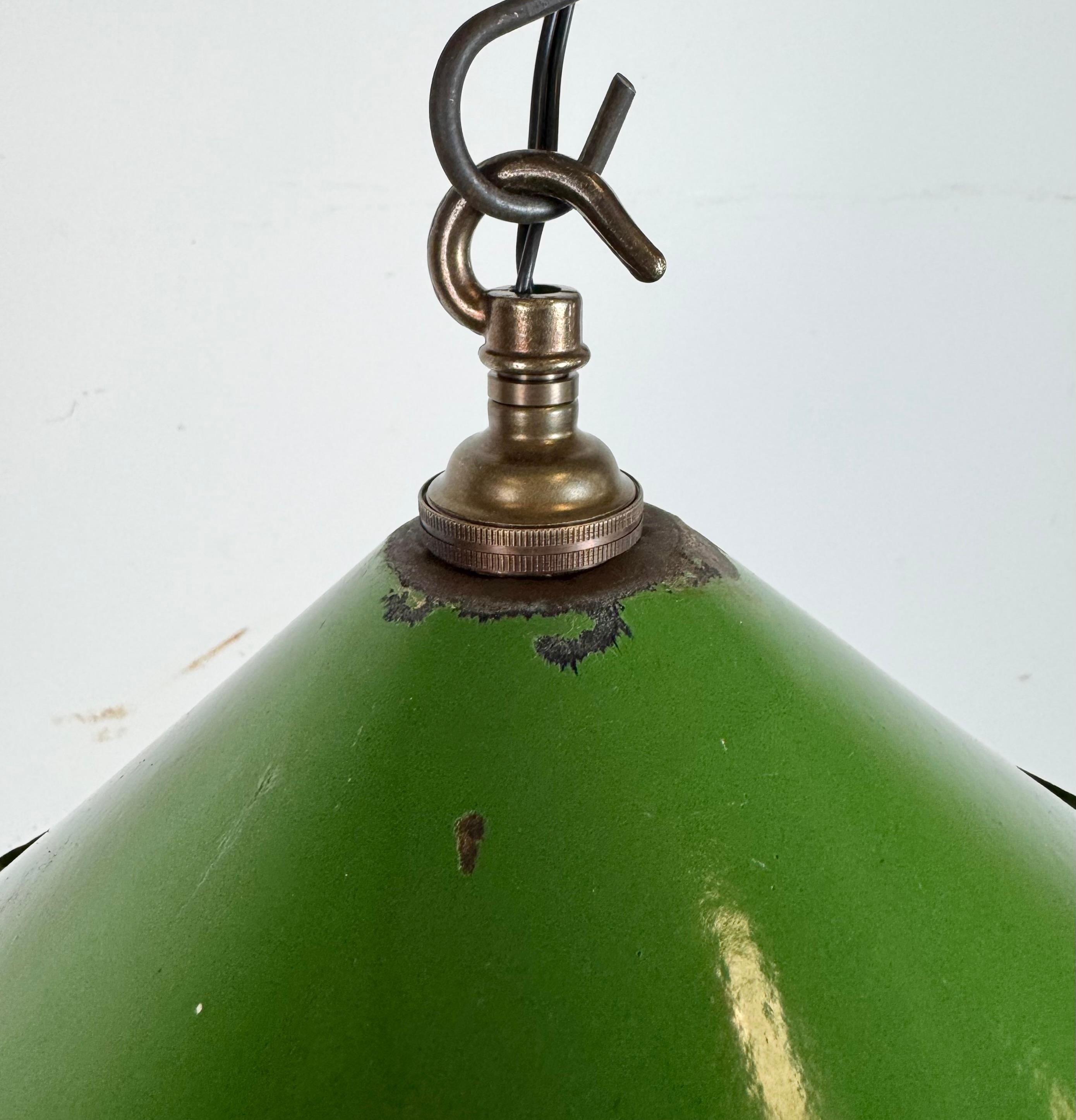 20th Century Industrial British Green Enamel Factory Pendant Lamp, 1950s For Sale