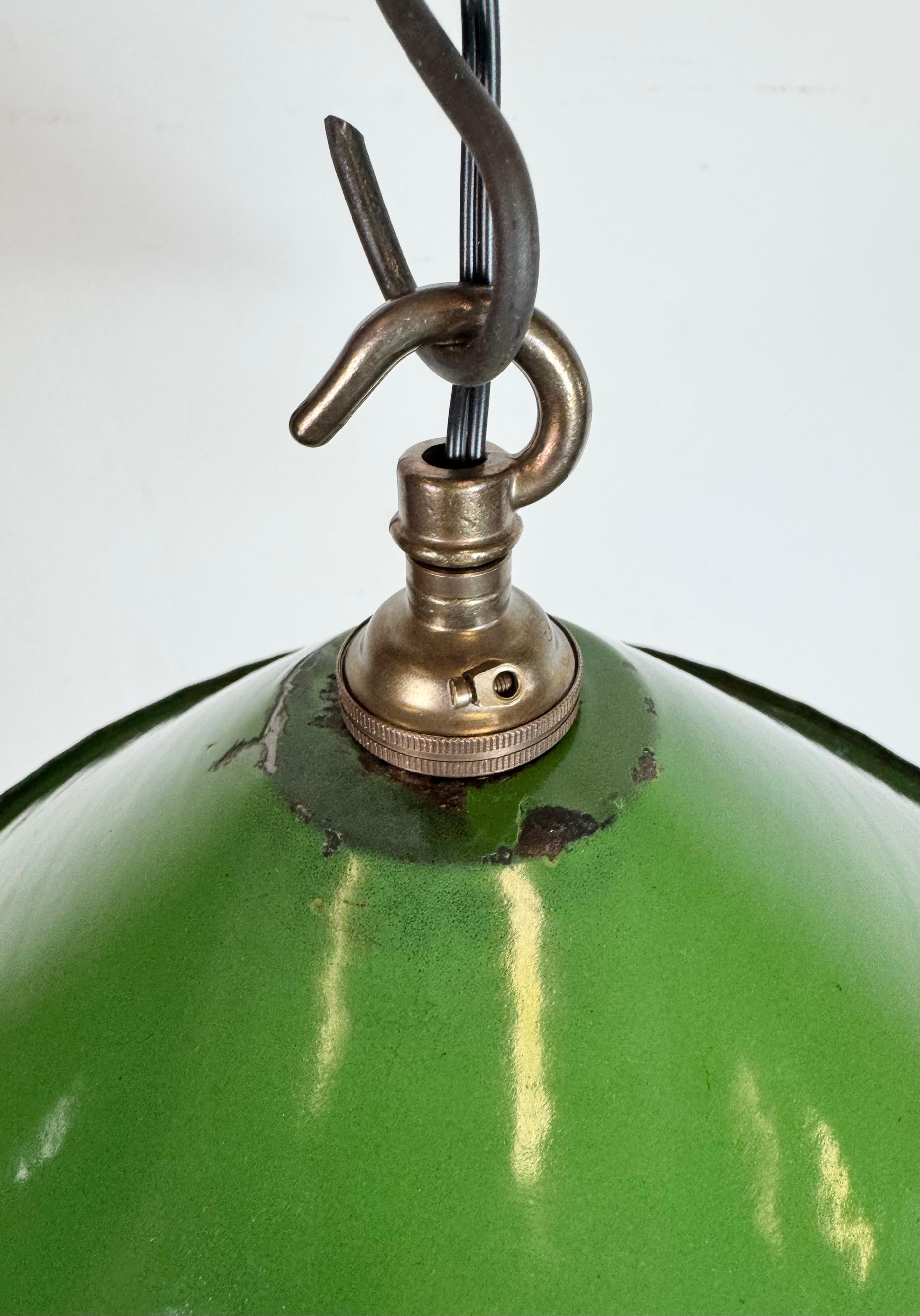 Industrial British Green Enamel Factory Pendant Lamp, 1950s For Sale 3