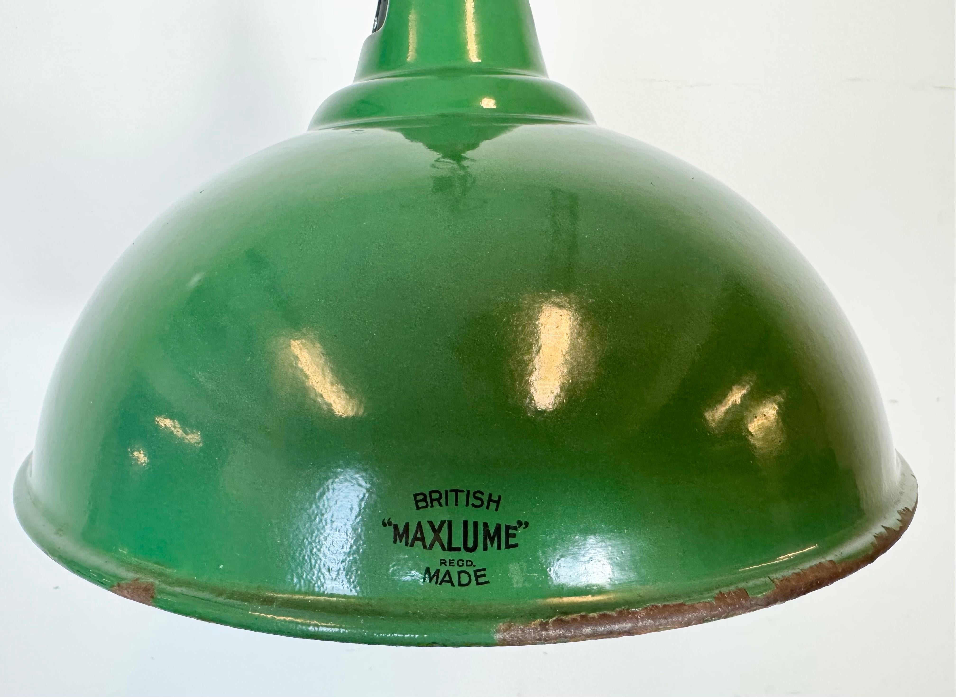 Industrial British Green Enamel Factory Pendant Lamp from Maxlume, 1960s For Sale 3