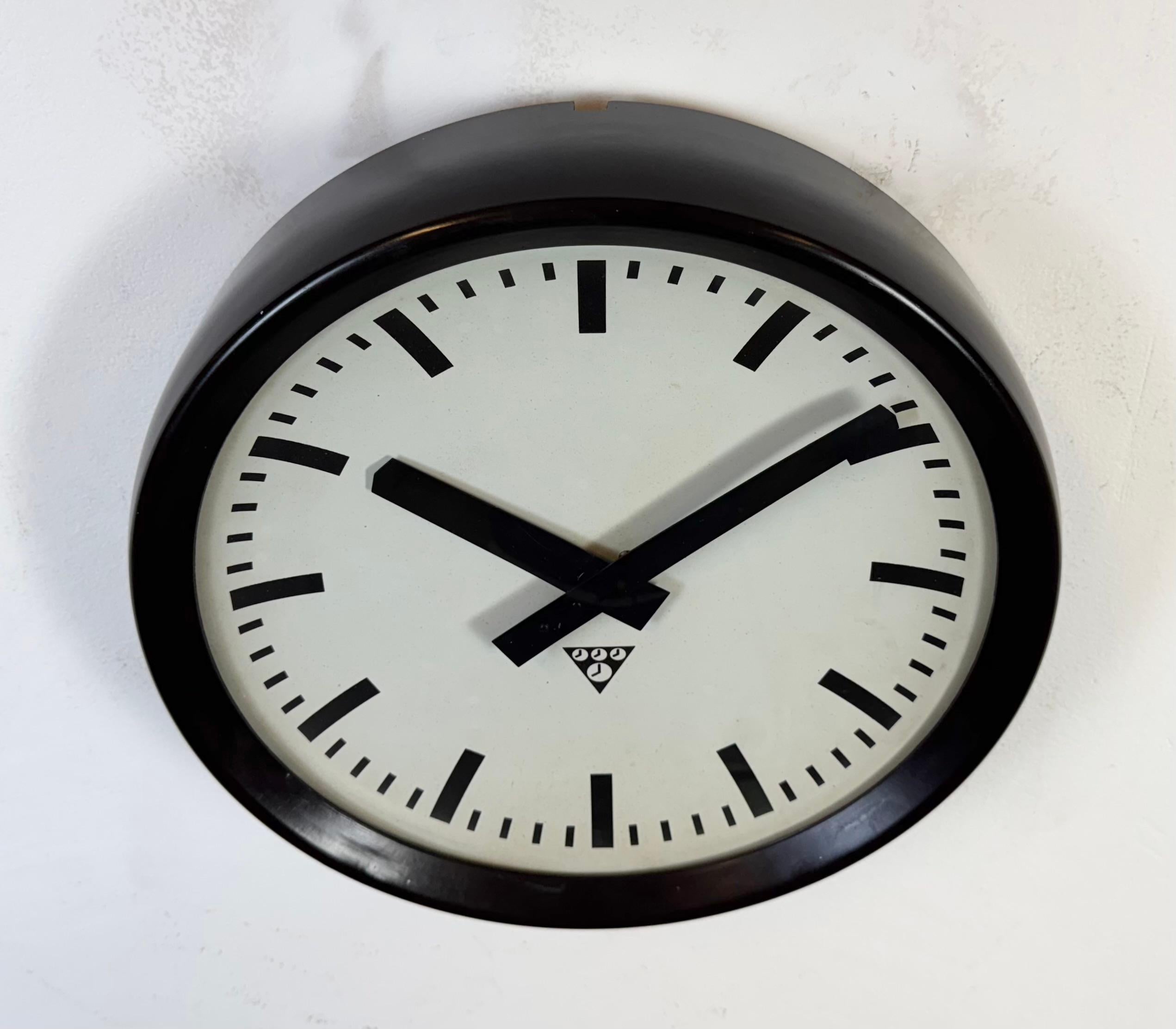 20th Century Industrial Brown Bakelite Factory Wall Clock from Pragotron, 1960s For Sale
