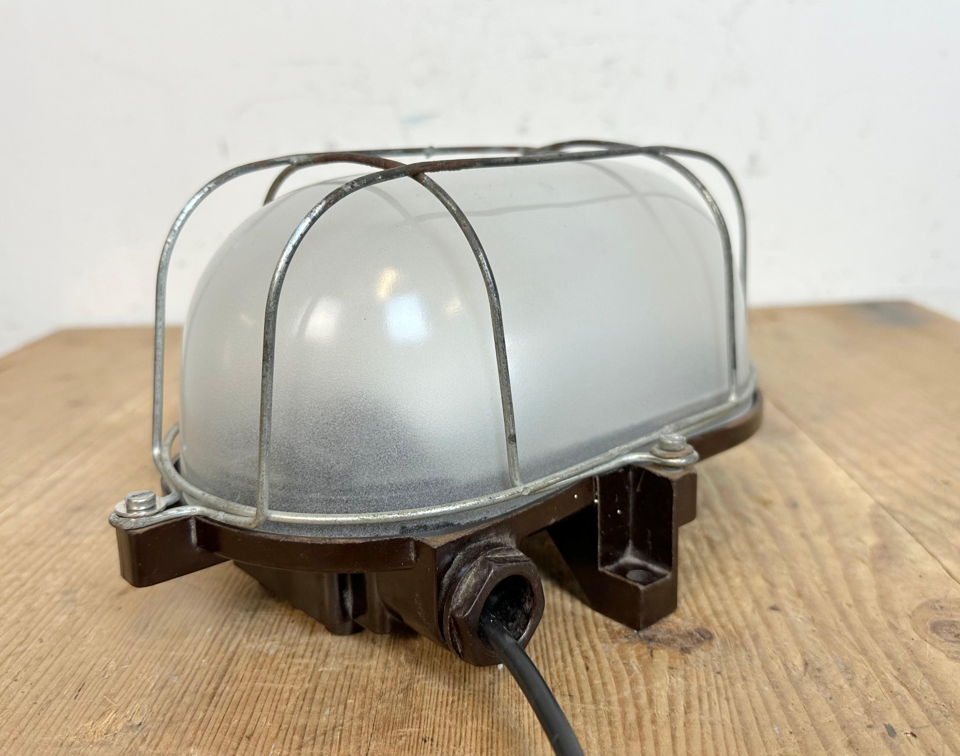 Industrial Brown Bakelite Wall Light with Milk Glass, 1960s For Sale 3