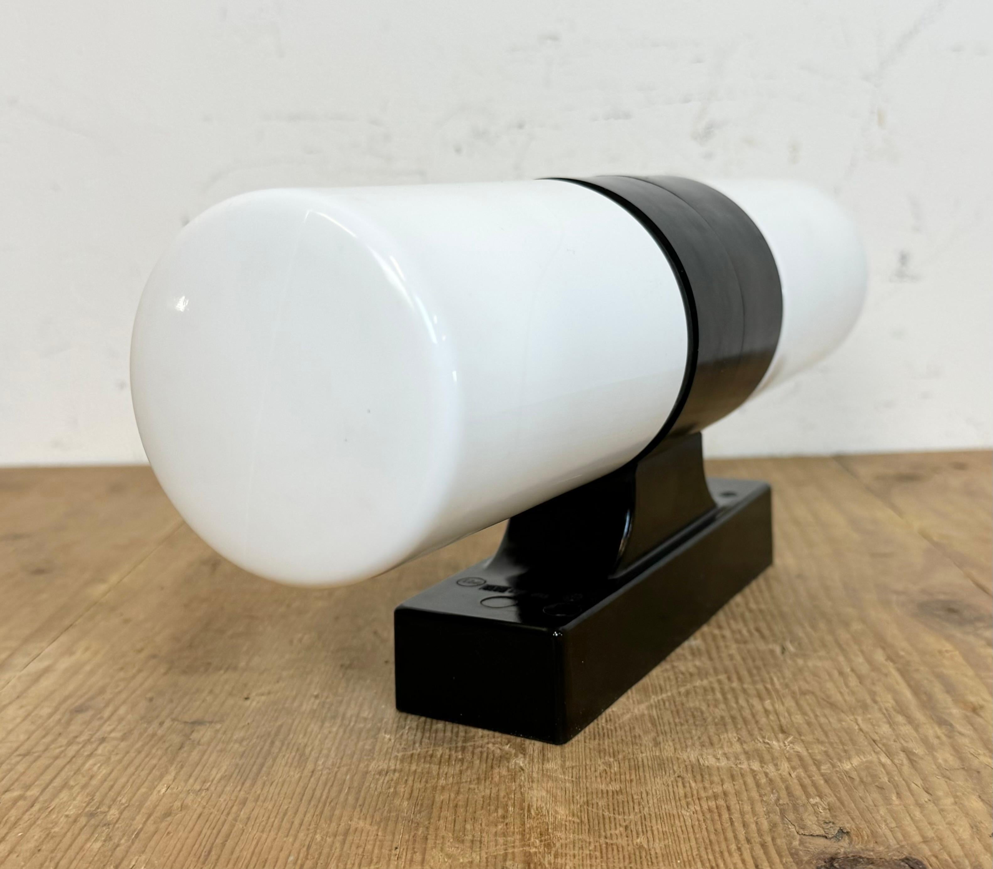 Industrial Brown Bakelite Wall Light with Milk Glass, 1960s For Sale 4