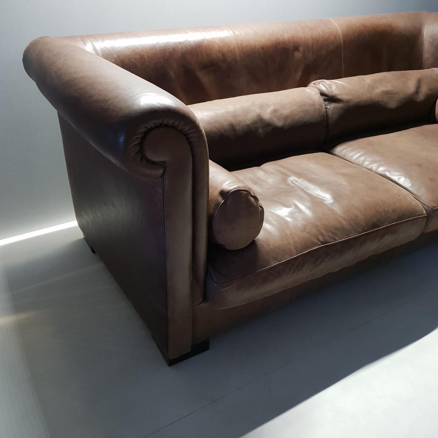 Industrial brown leather 3-seat sofa model Alfred P.
Designed by Marco Milisich for Baxter.
Thick and high quality leather.