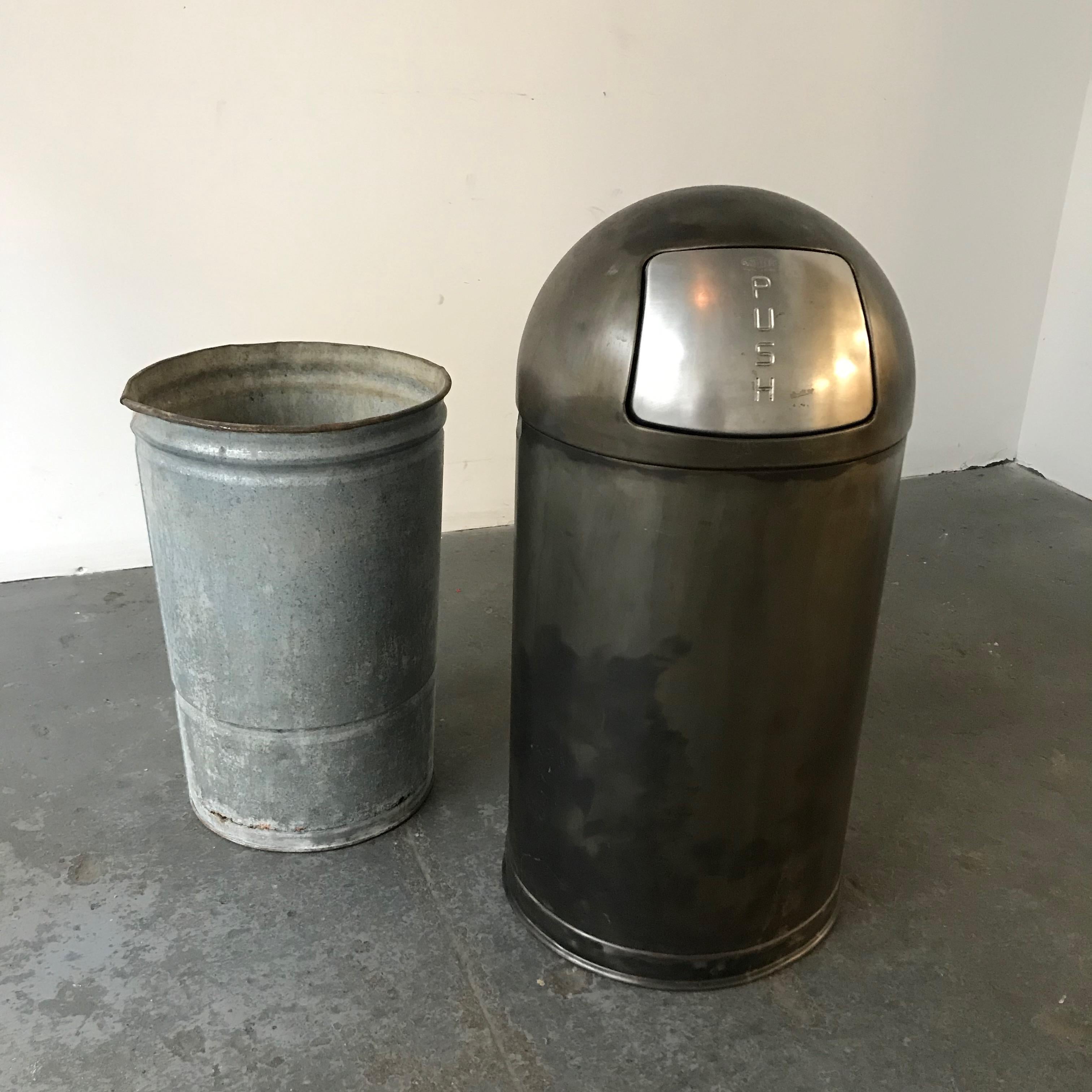 Industrial Brushed Gunmetal Steel Bullet Trash Can In Good Condition For Sale In Brooklyn, NY