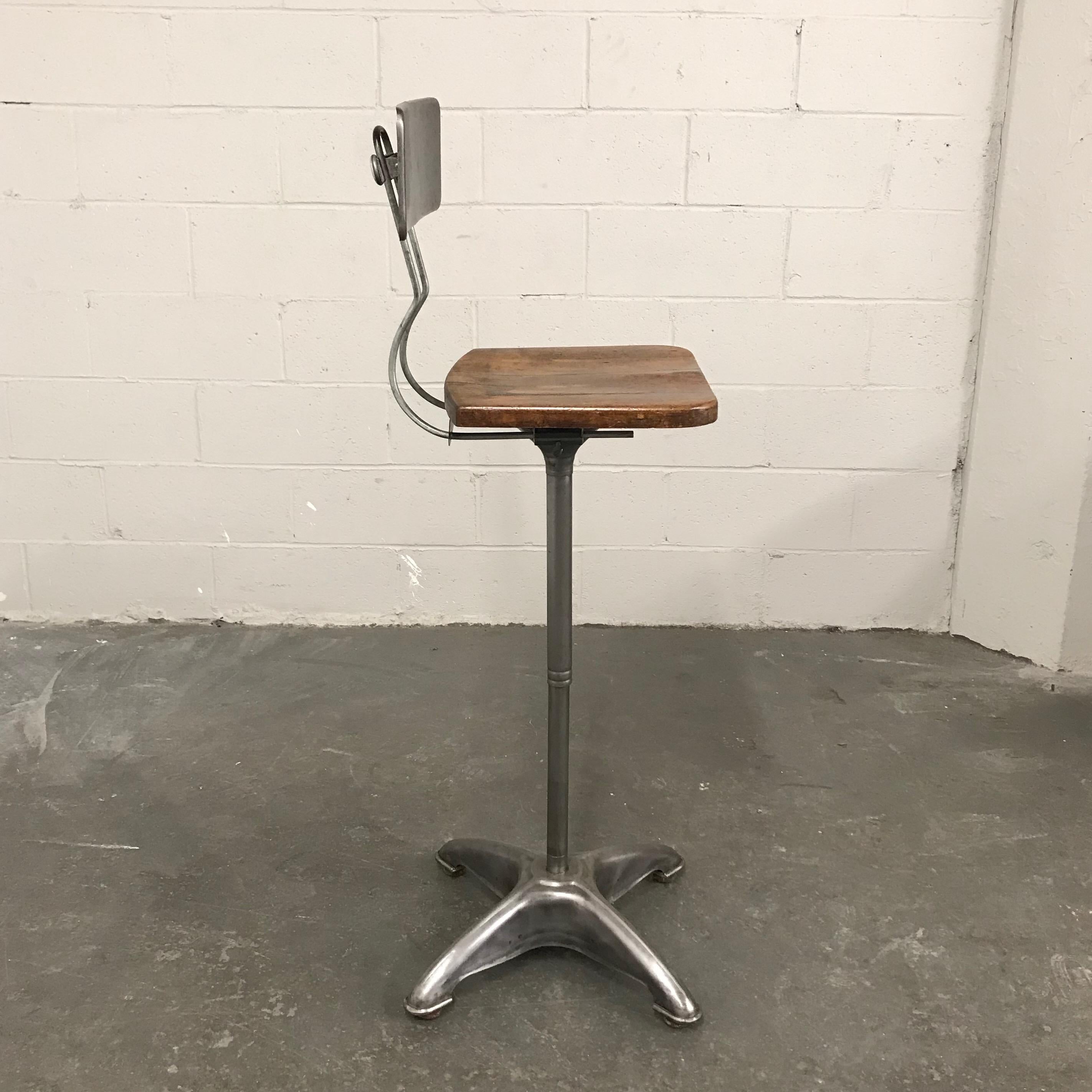 adjustable drafting stools