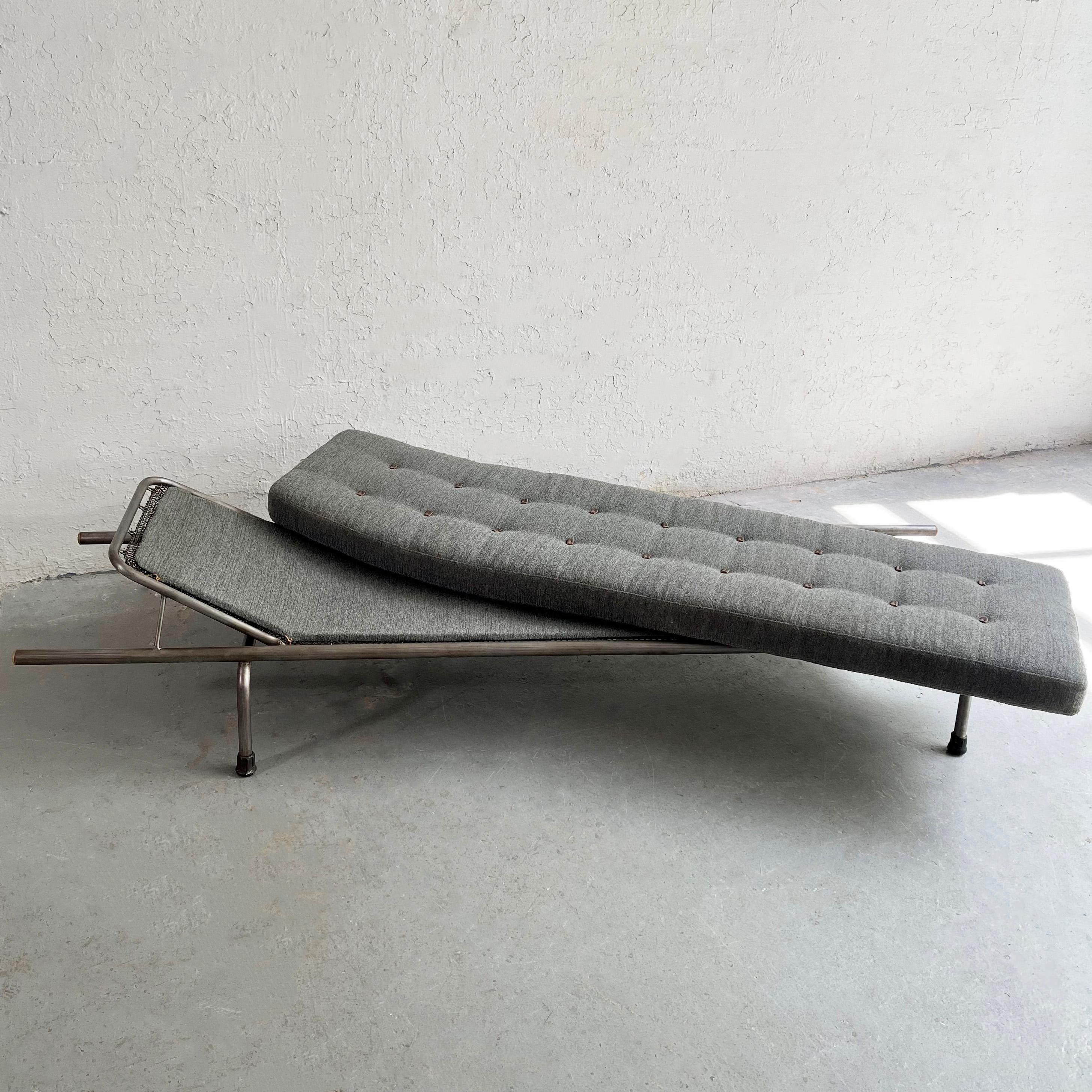 Industrial Brushed Steel Chaise Longue In Good Condition For Sale In Brooklyn, NY