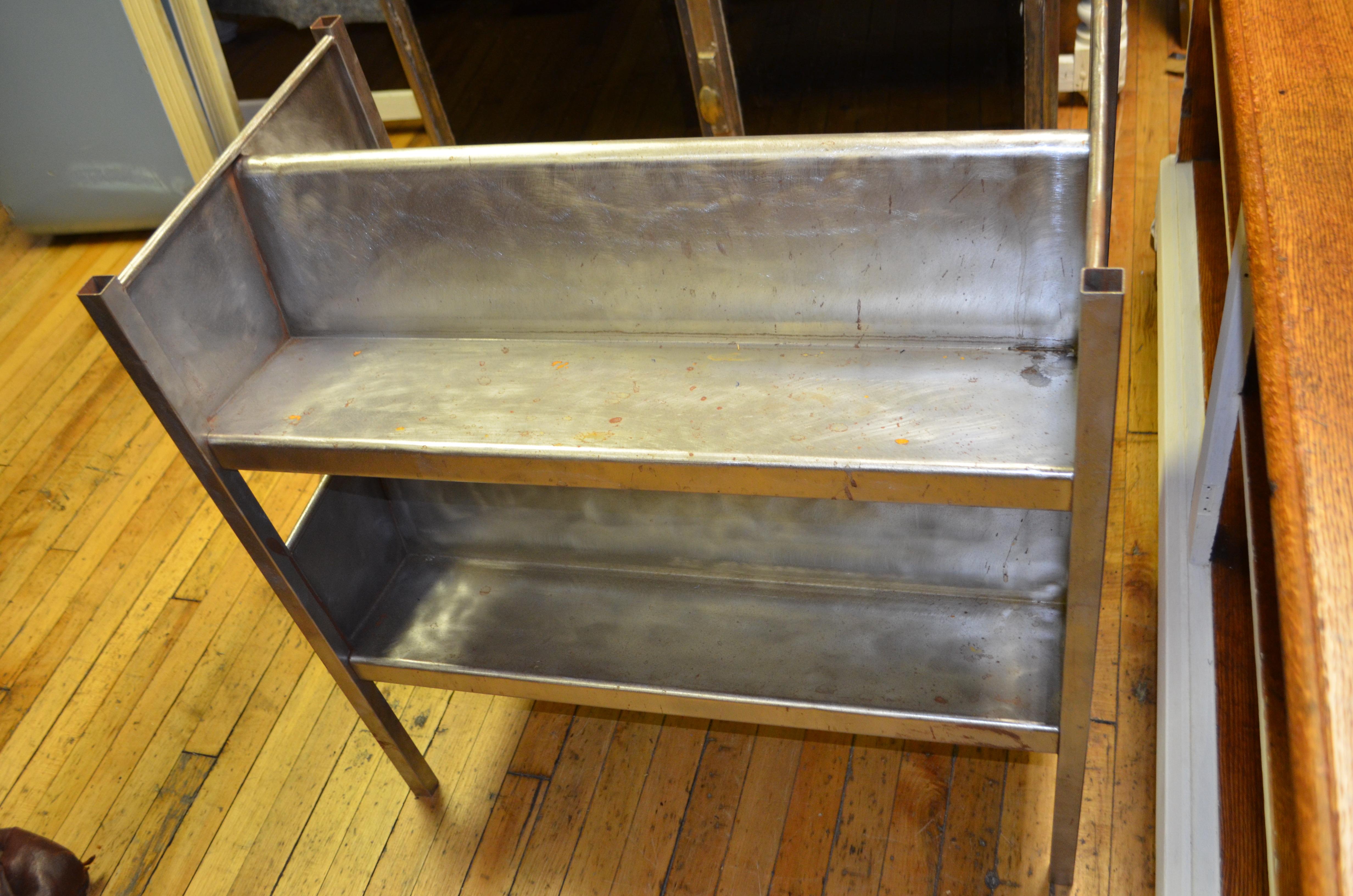 Industrial Cart of Steel with Storage Shelves 2