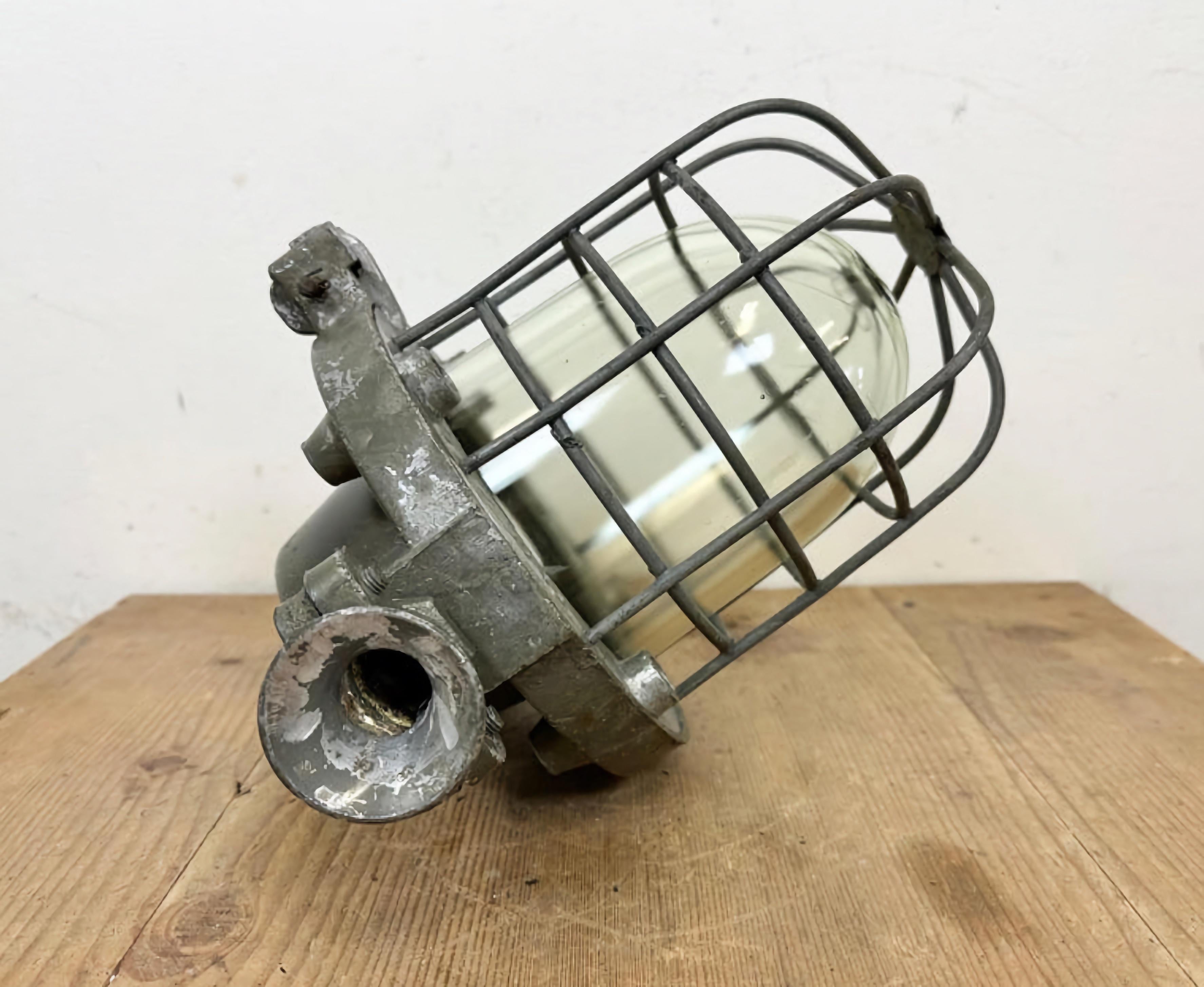 Industrial Cast Aluminium Cage Pendant Light, 1960s For Sale 11
