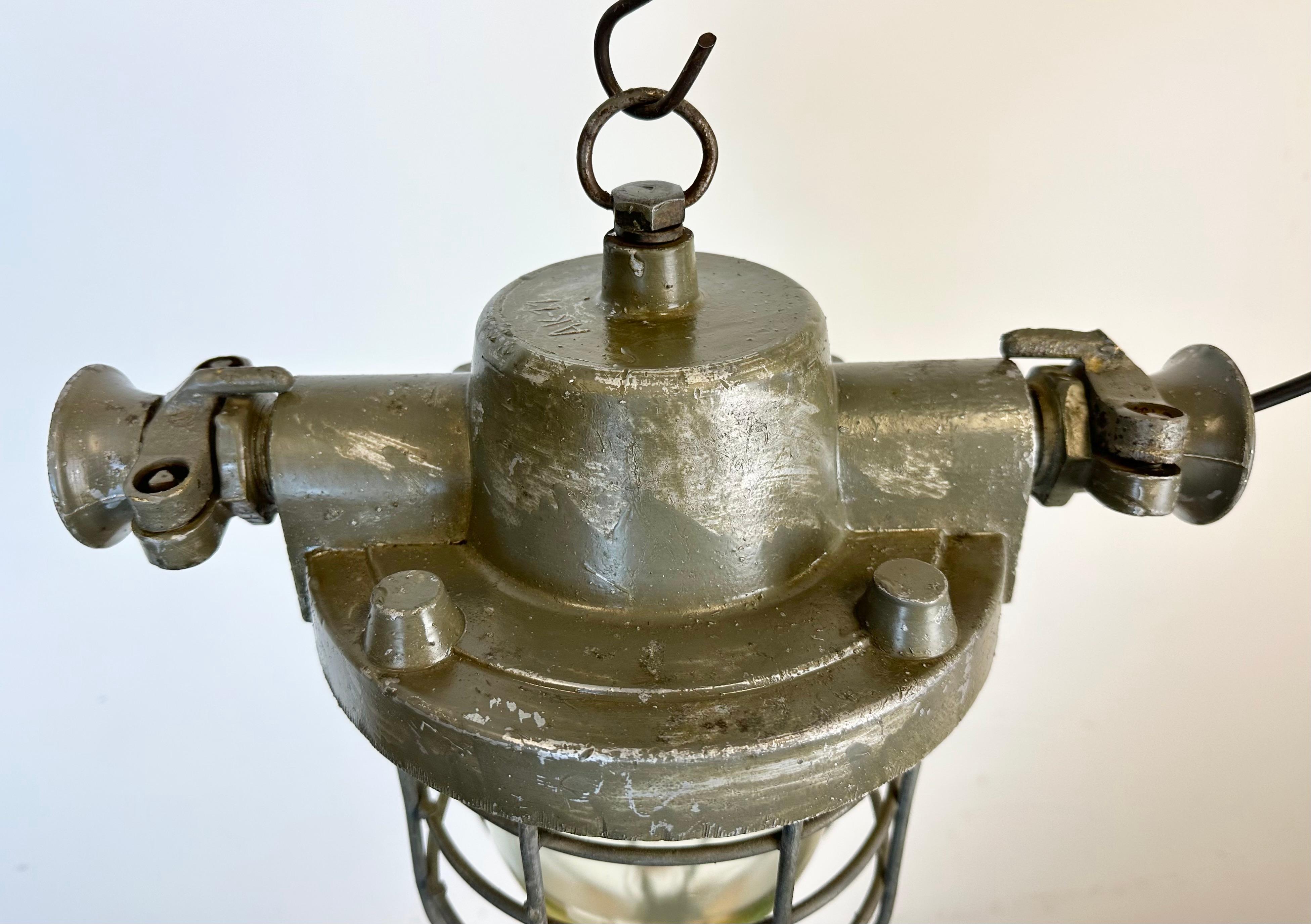 Industrial Cast Aluminium Cage Pendant Light, 1960s In Good Condition For Sale In Kojetice, CZ