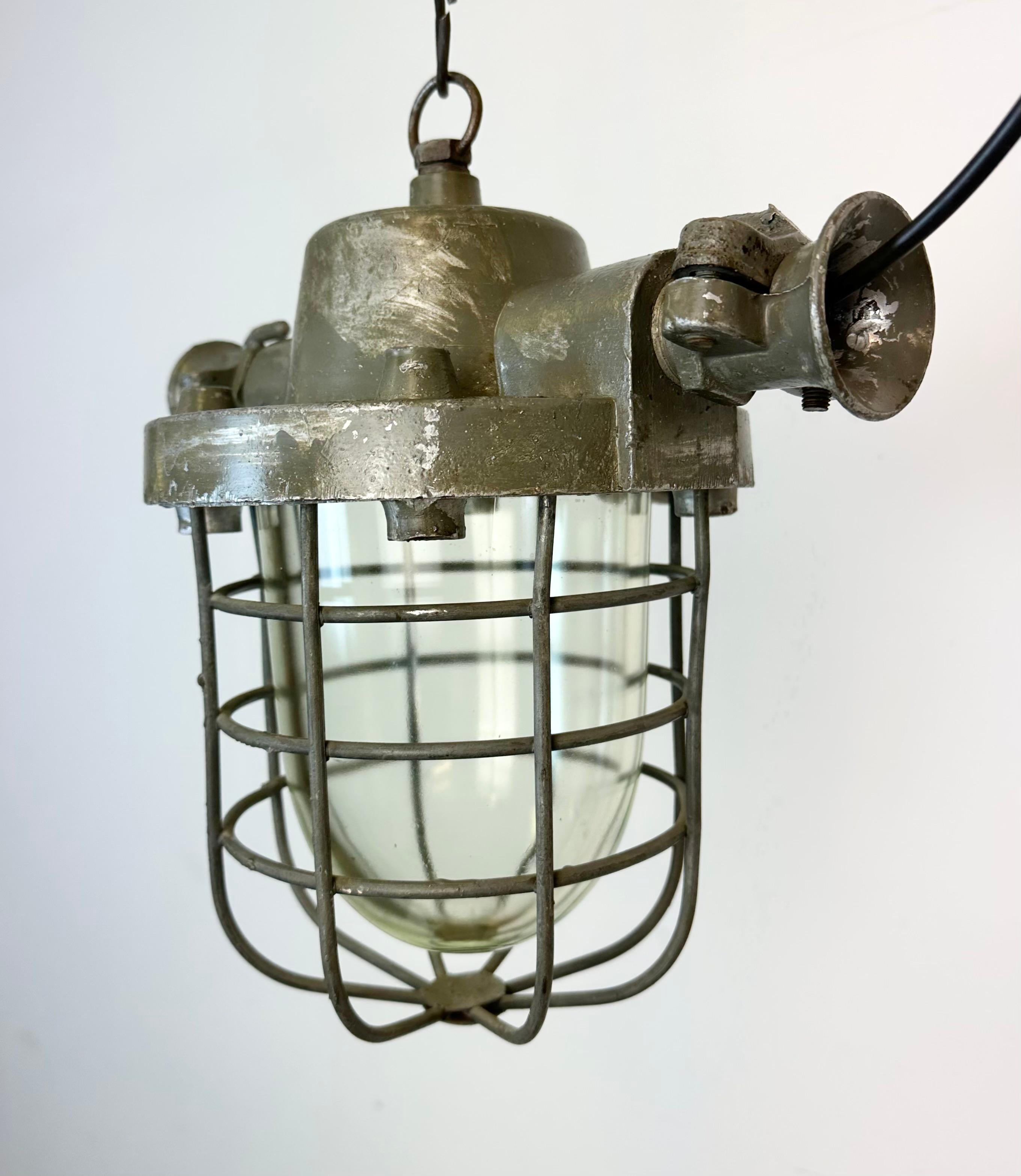 Industrial Cast Aluminium Cage Pendant Light, 1960s For Sale 1