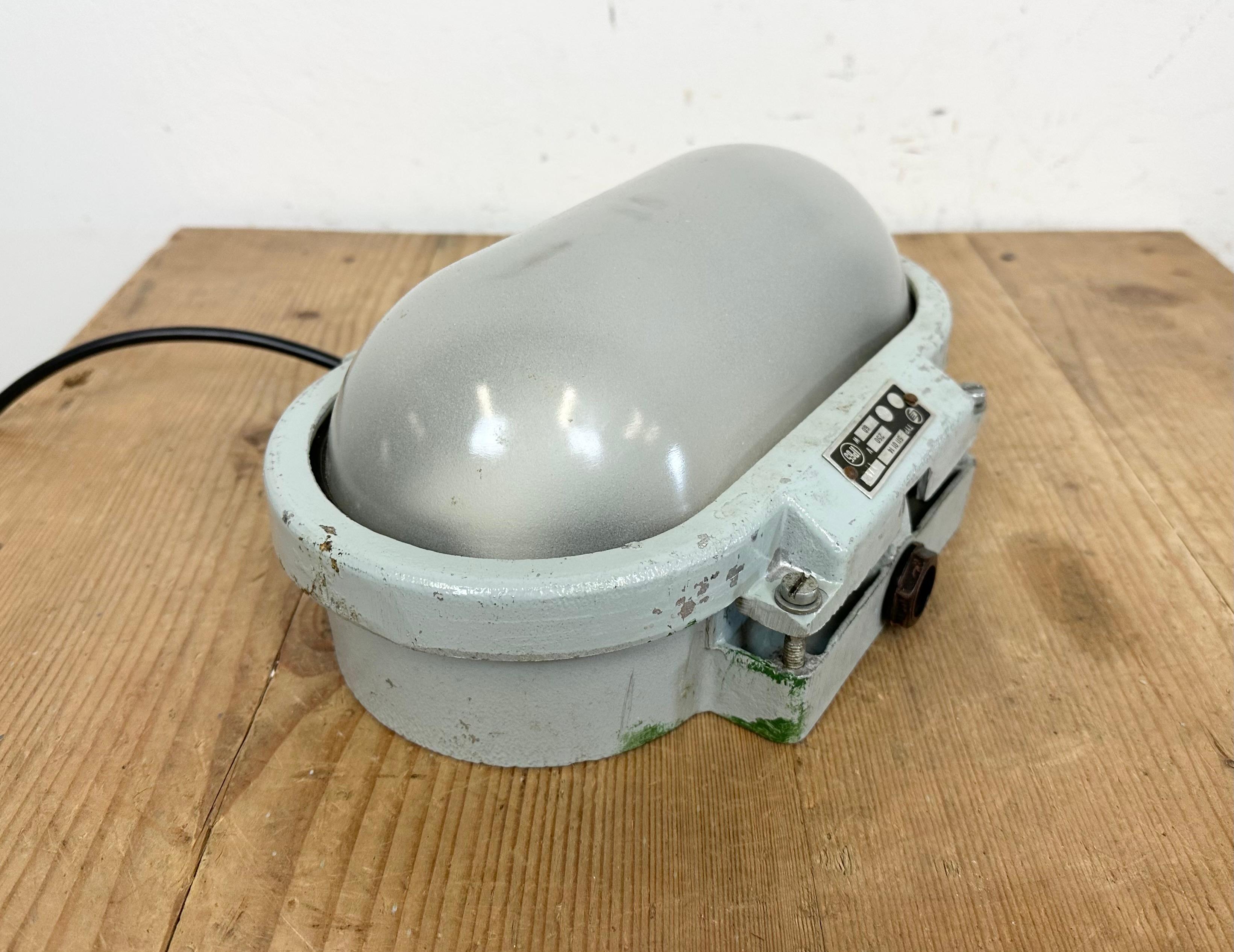 Late 20th Century Industrial Cast Aluminium Wall Light with Milk Glass from Elektrosvit, 1970s For Sale